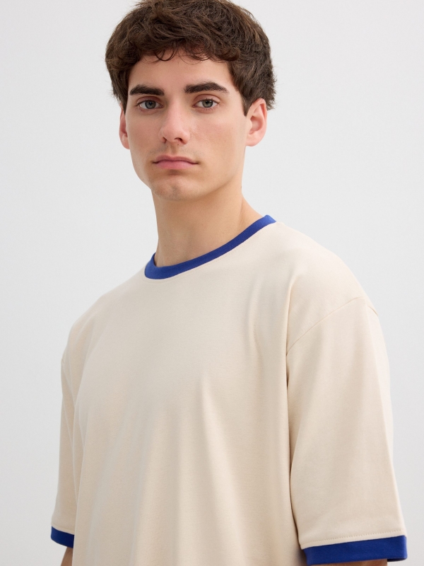 Basic Round Neck T-Shirt raw detail view