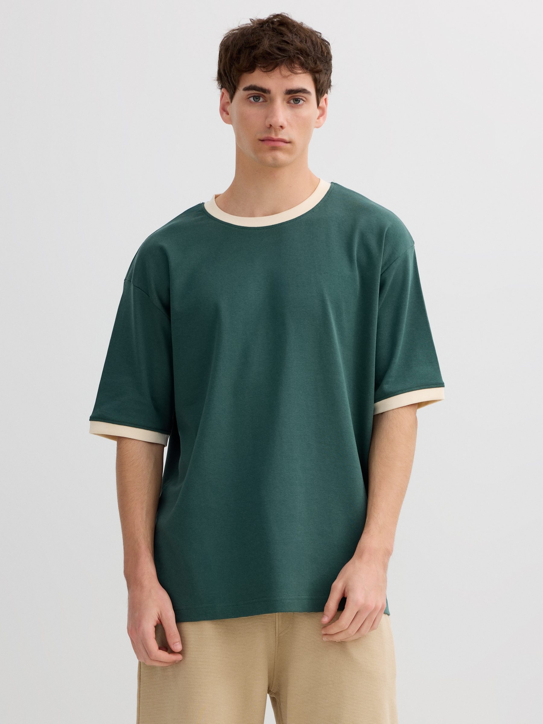 Basic Round Neck T-Shirt dark green middle front view