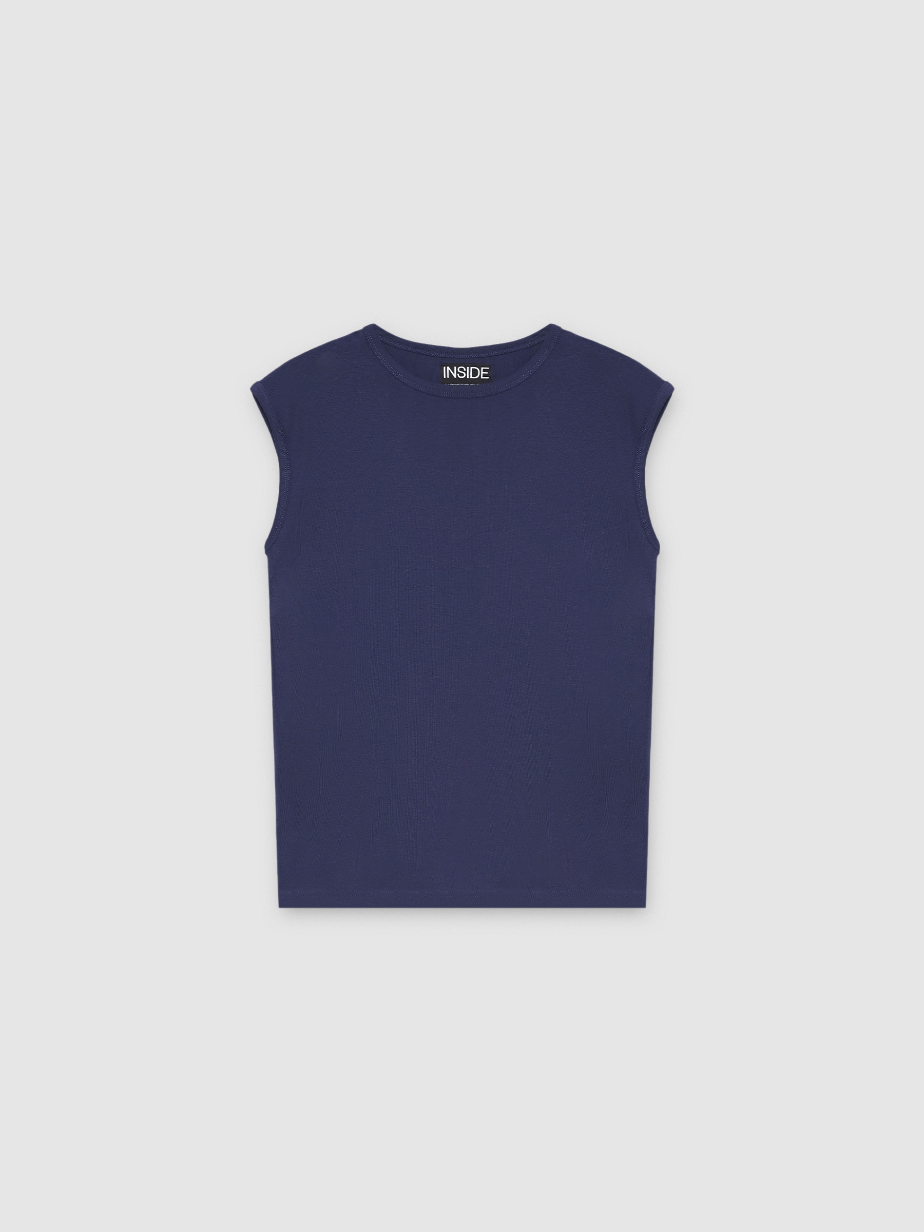 Camiseta básica sin mangas azul vista media frontal