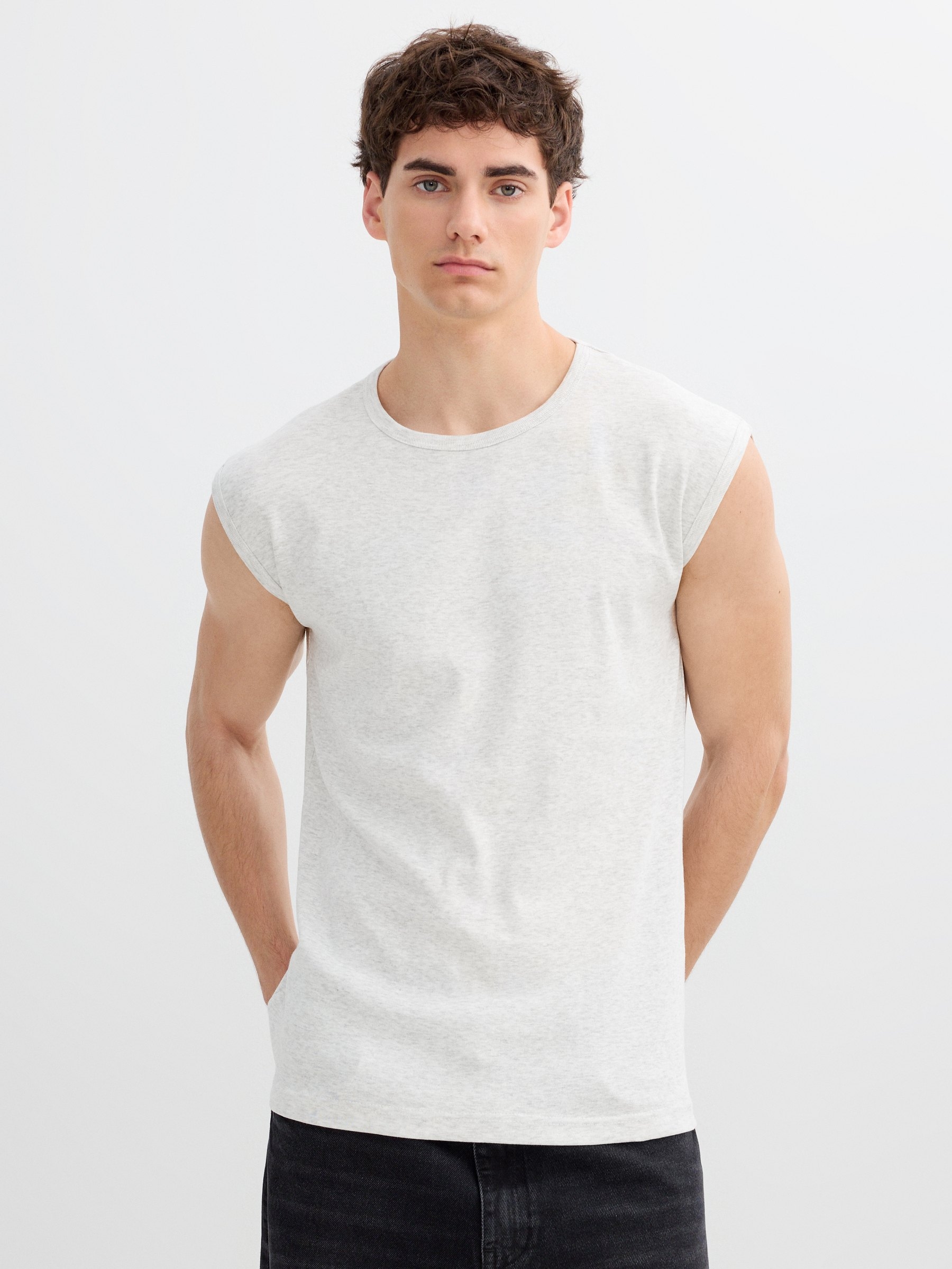 Basic sleeveless shirt grey middle front view