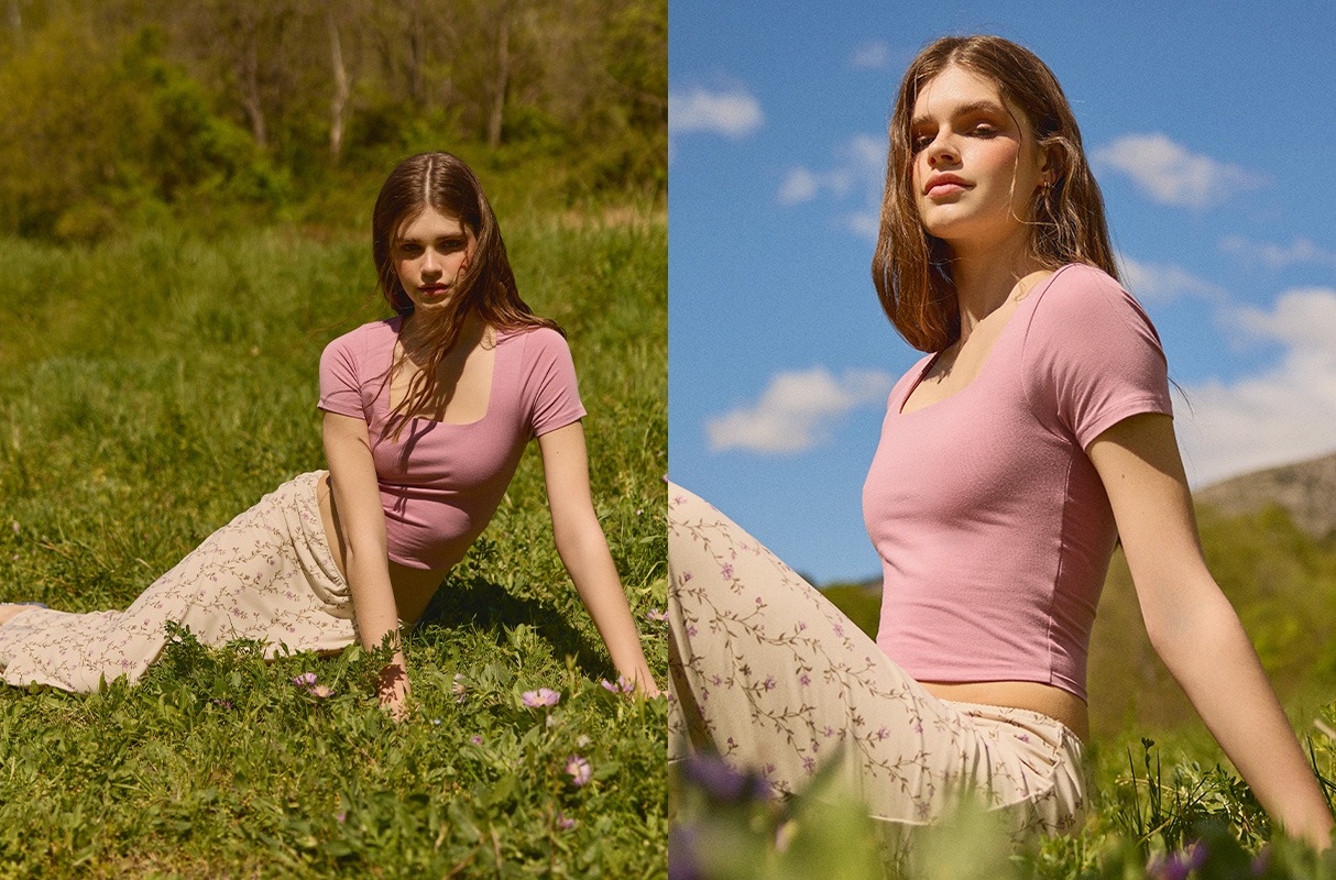 Saia midi floral evasê crua vista meia frontal