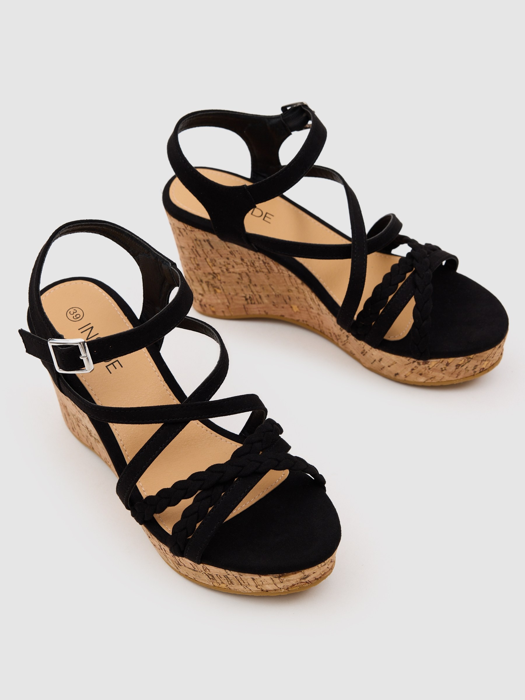 Cuñas tiras trenzadas negro