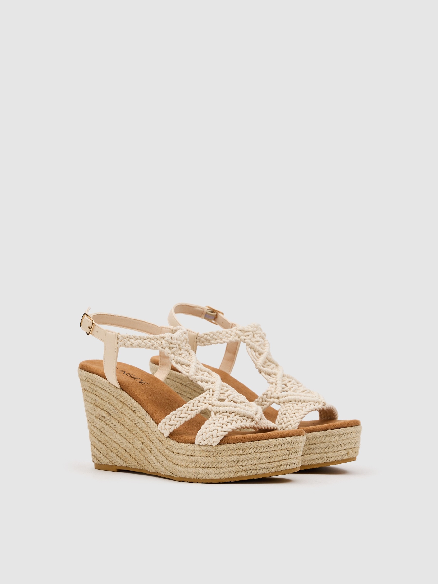 High wedge macramé sand