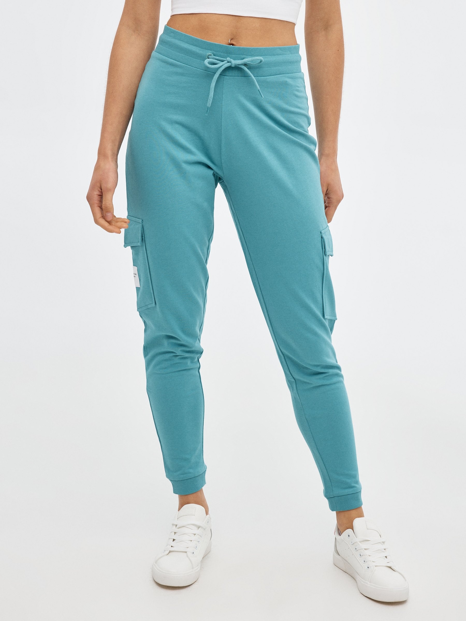 Pantalón jogger de felpa verde azulado vista general frontal