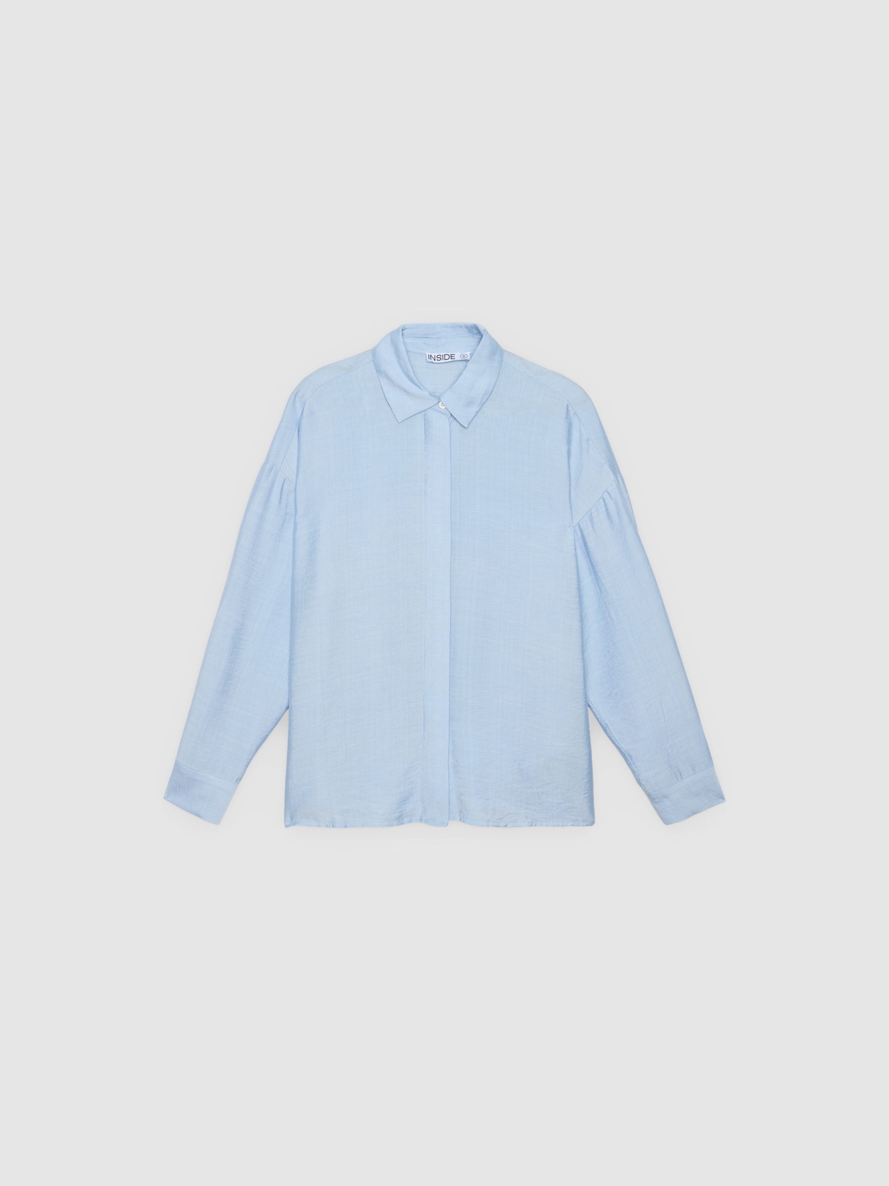 Basic fluid shirt light blue middle front view
