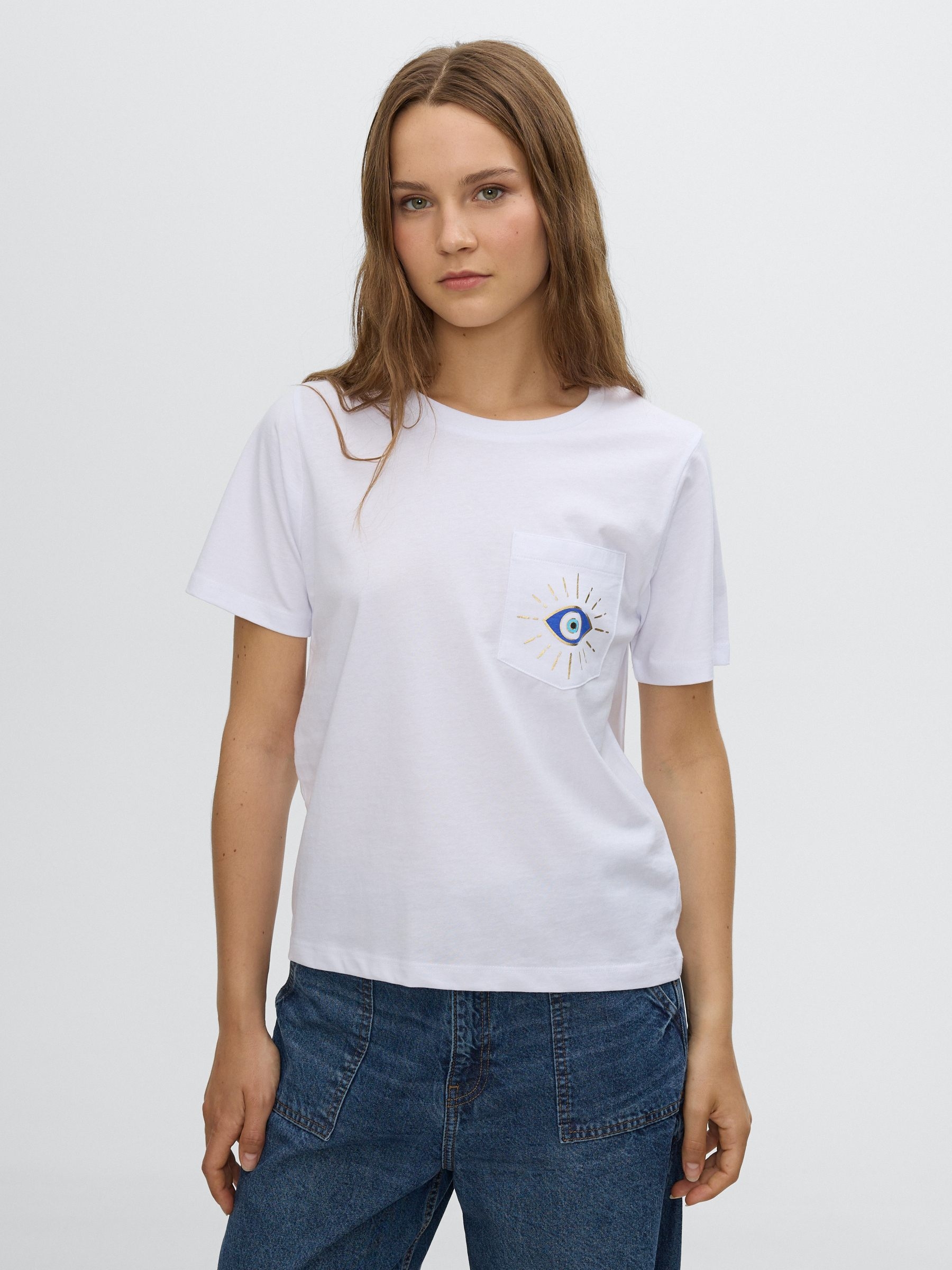 Ethnic eye T-shirt with beads white middle front view