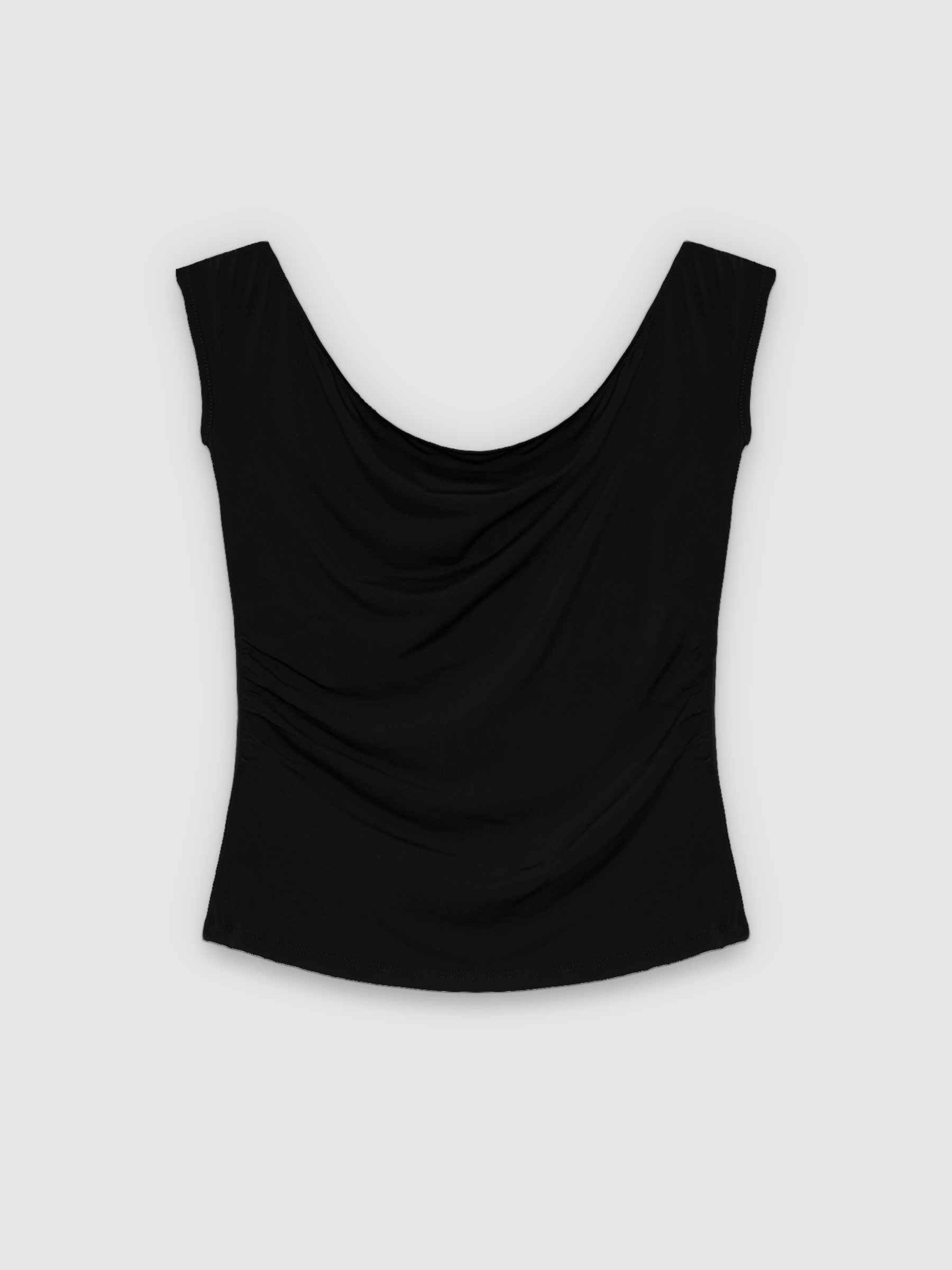 Camiseta bardot fruncida slim negro vista media frontal