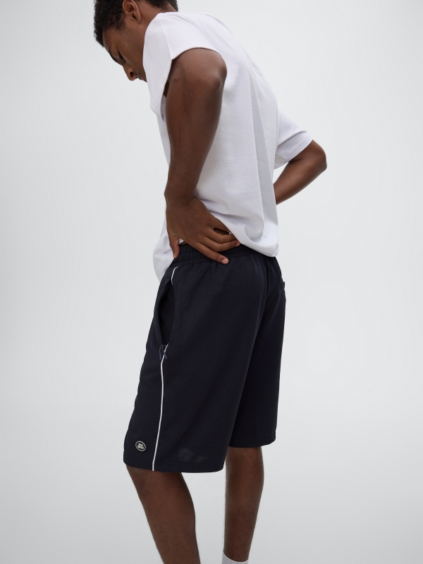 Bermuda jogger fleece with drawstrings navy detail view