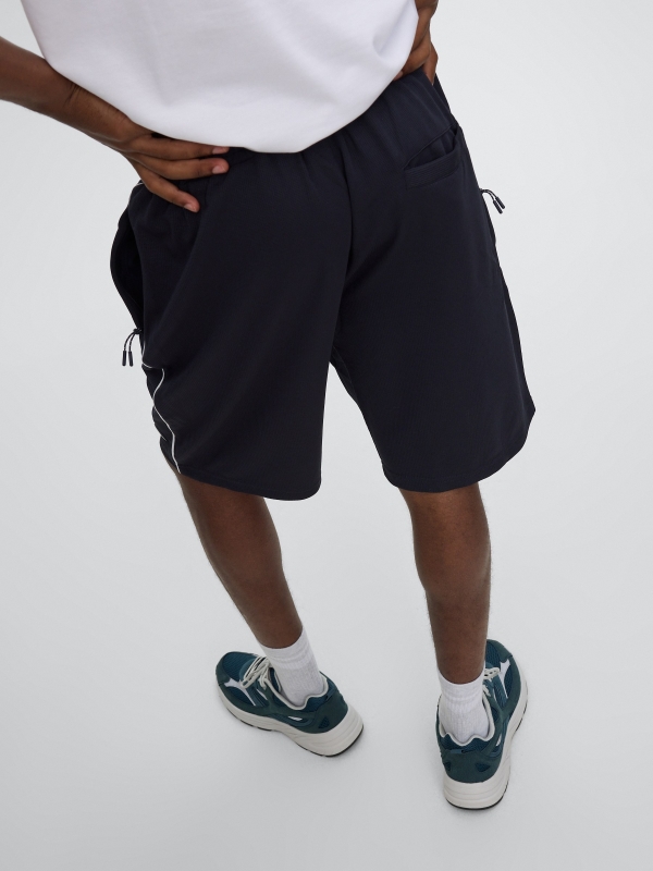 Bermuda jogger fleece with drawstrings navy detail view