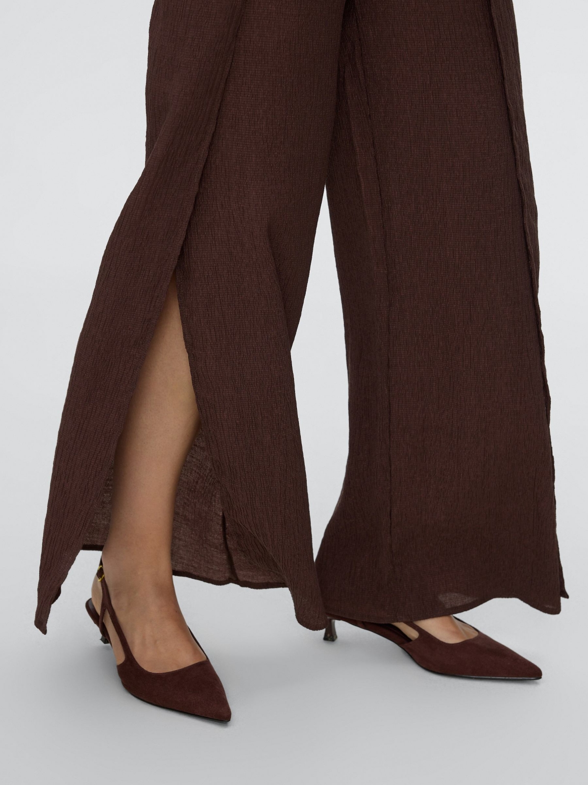 Fluid wide-leg pants with a bow brown detail view