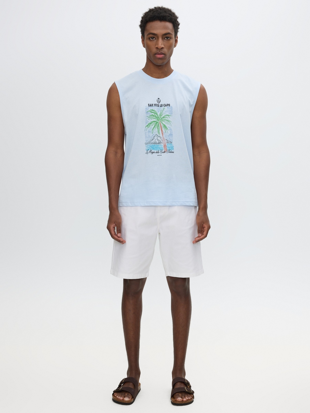 Camiseta sem mangas tropical azul céu vista geral frontal