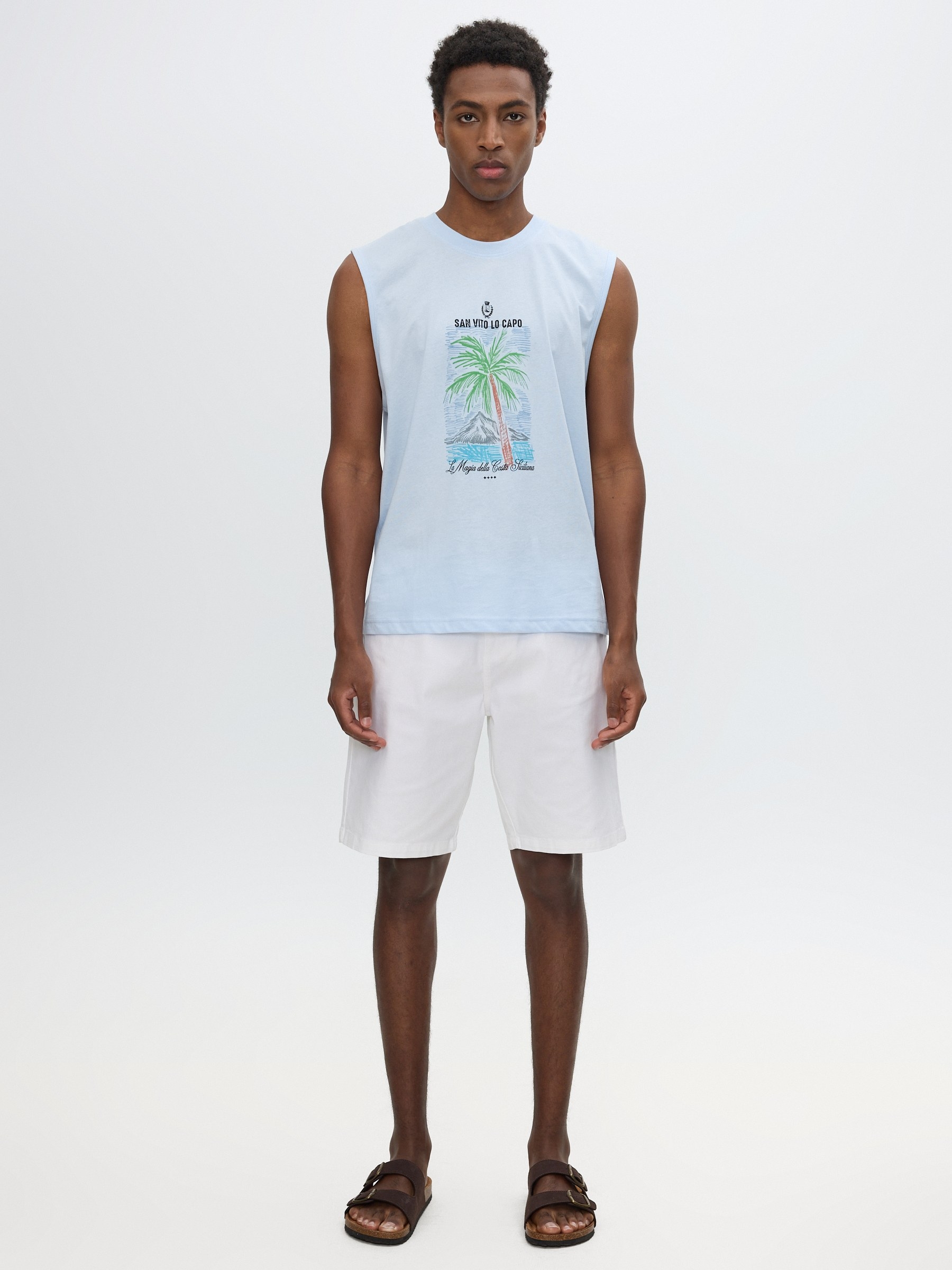 Camiseta sin mangas tropical azul celeste vista media frontal