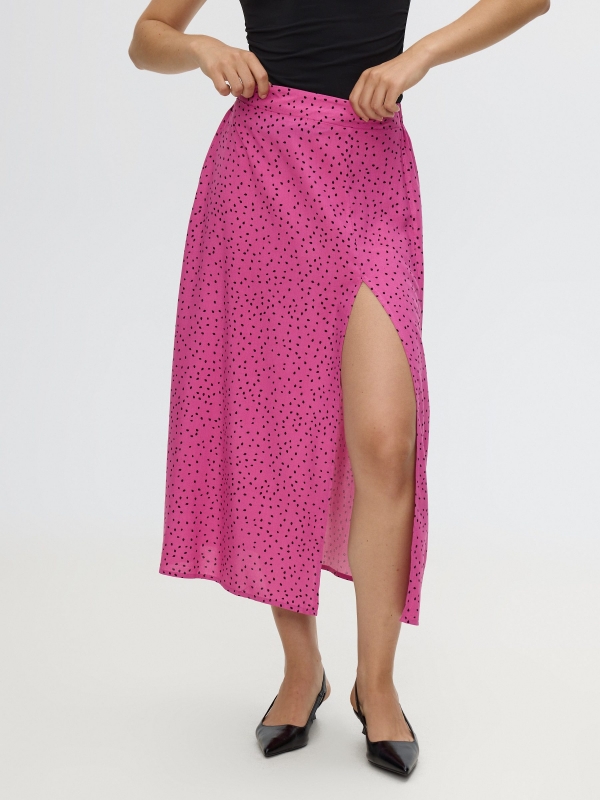 Falda midi estampada con abertura fucsia vista media trasera