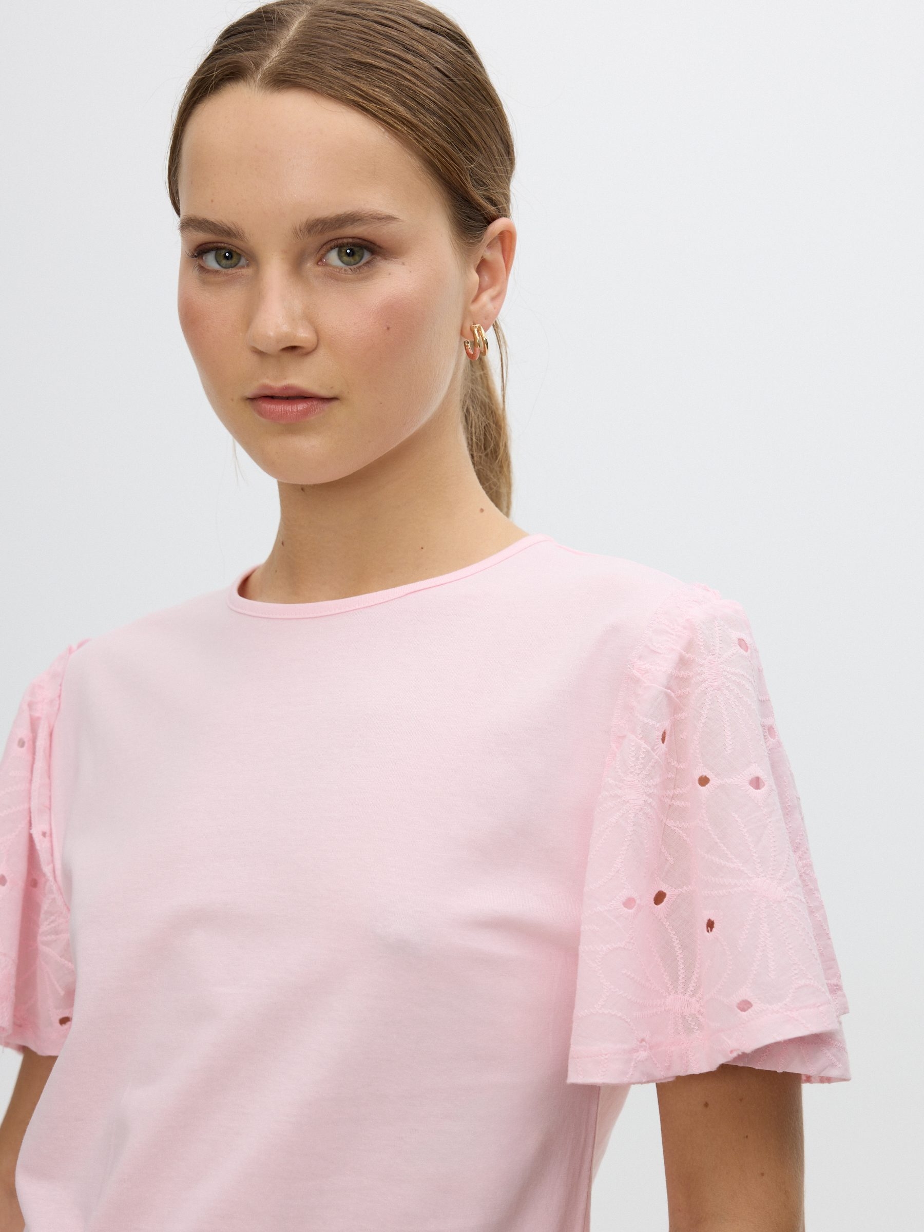 Swiss embroidered cotton T-shirt light pink middle front view
