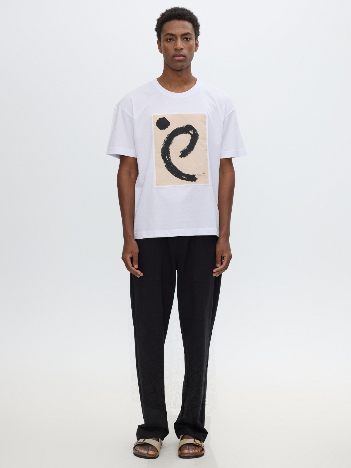 Abstract print T-shirt white front view