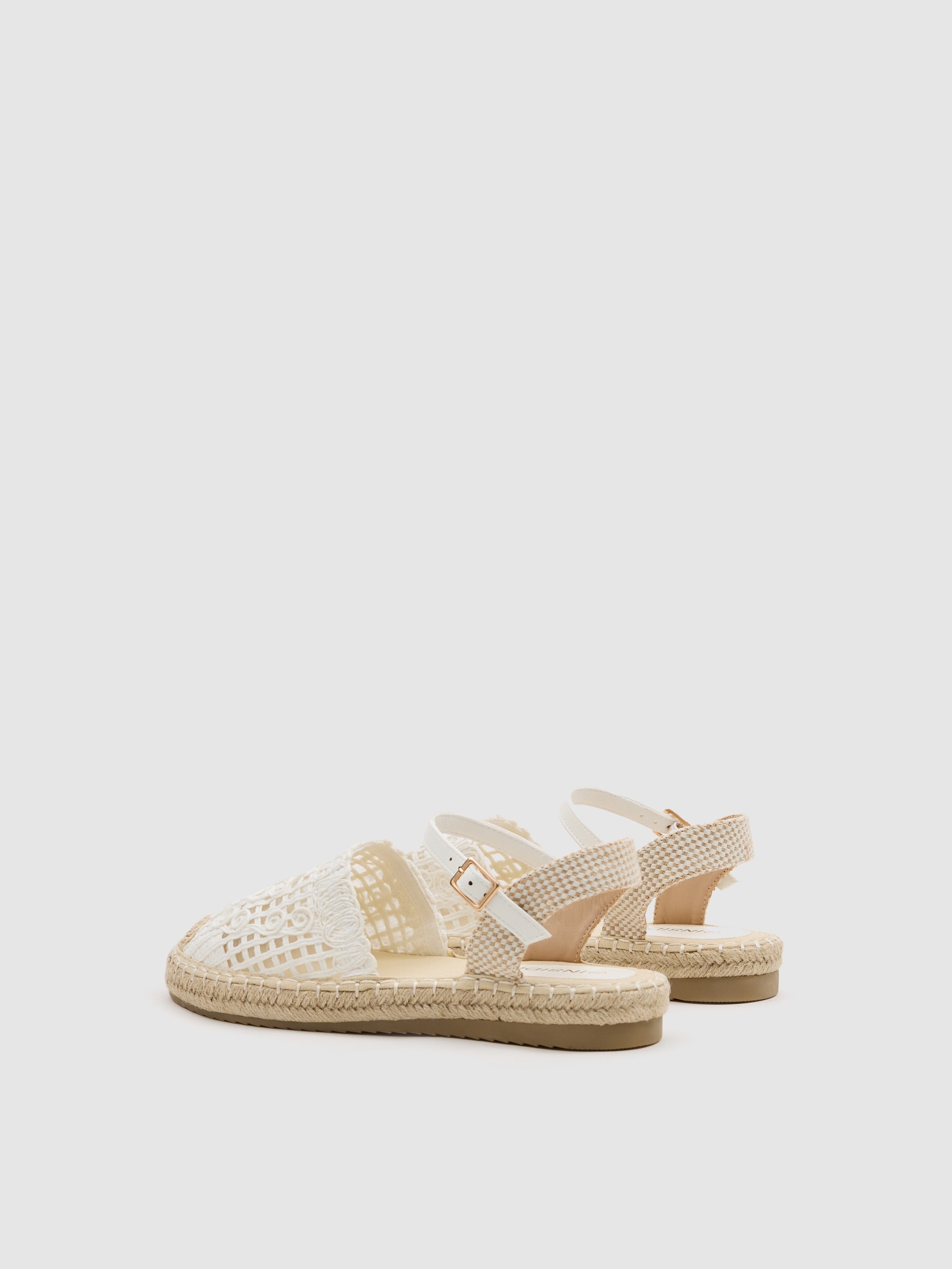 Closed-toe jute sandals ivory