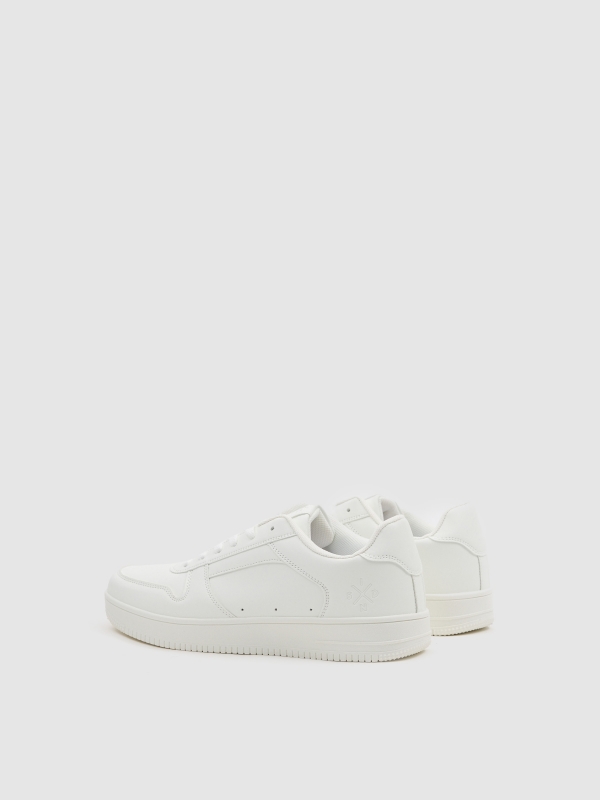 Zapatilla casual combinada basica blanco vista trasera 45º