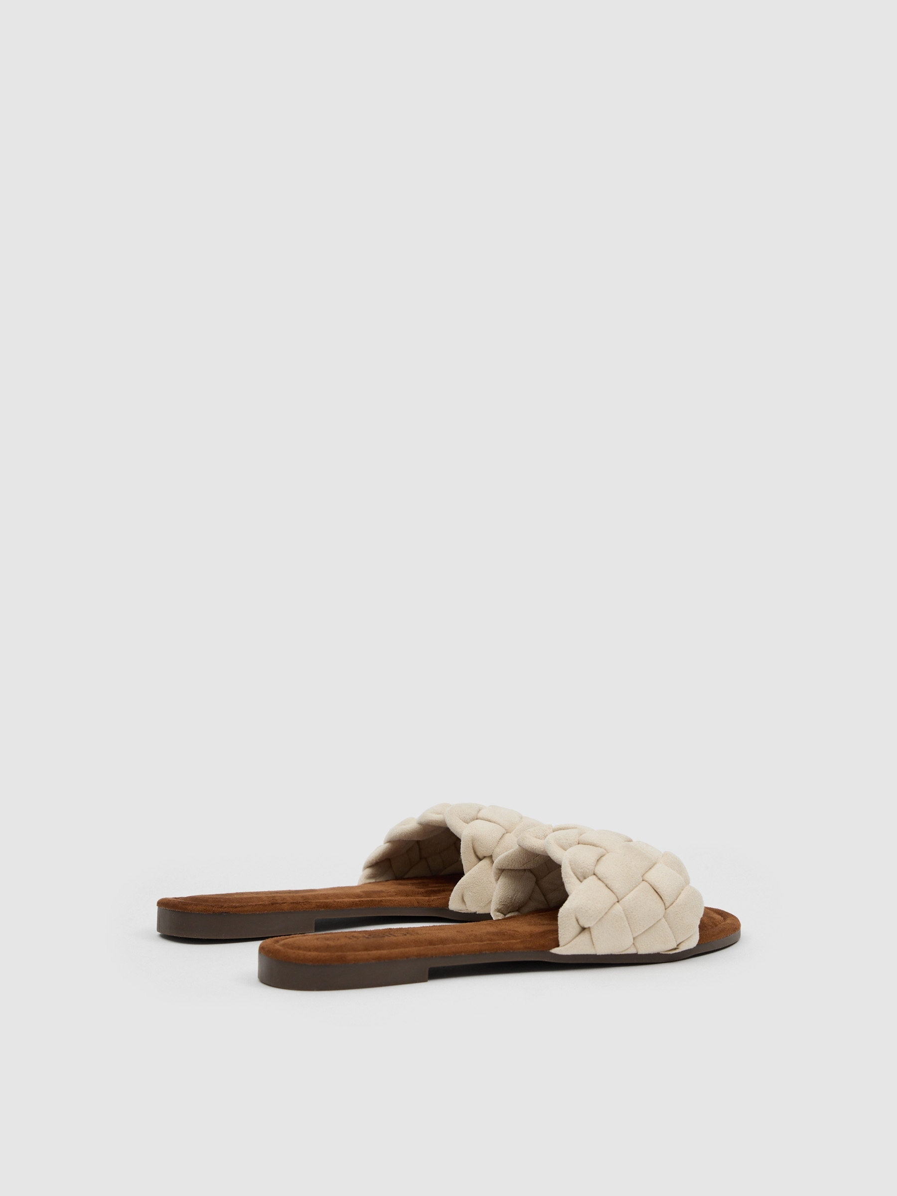 Sandália pala trançada bege off white