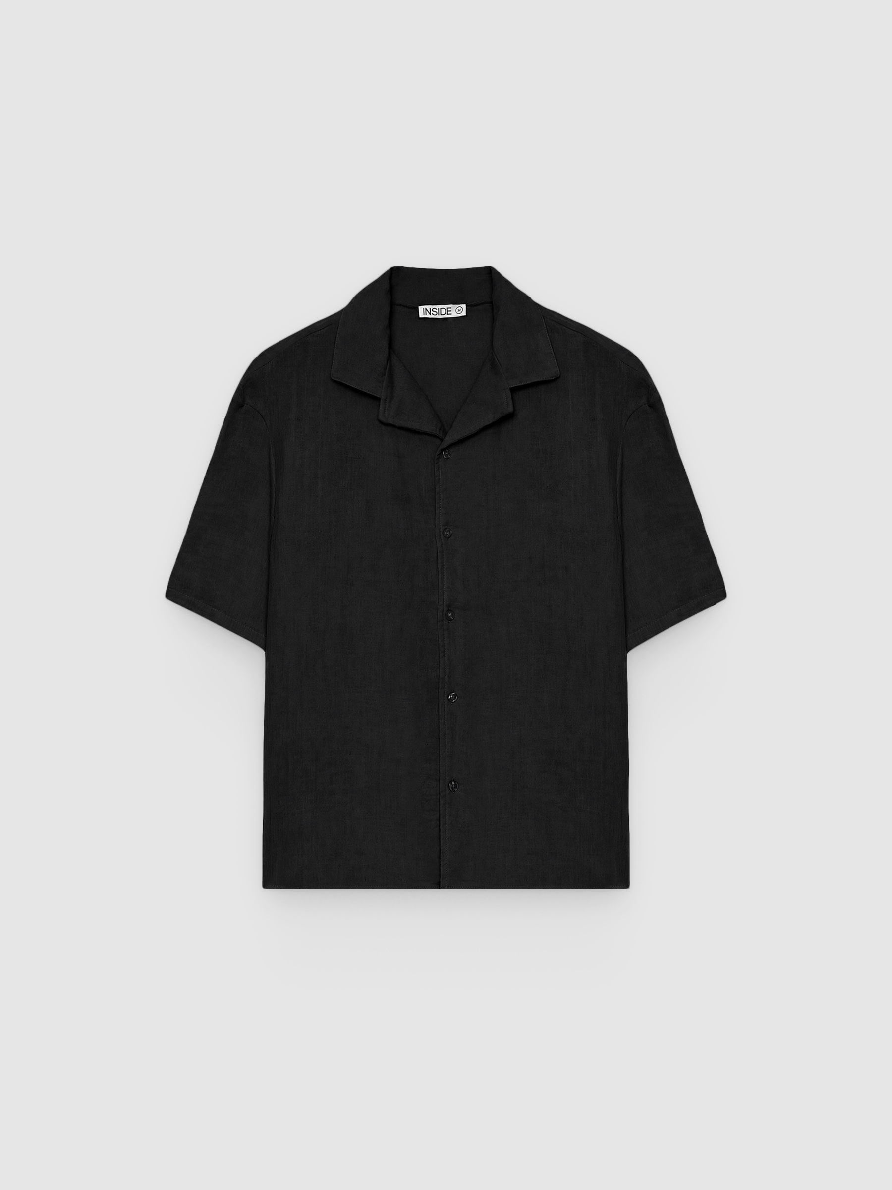 Camisa de algodón con cuello clásico negro vista media frontal