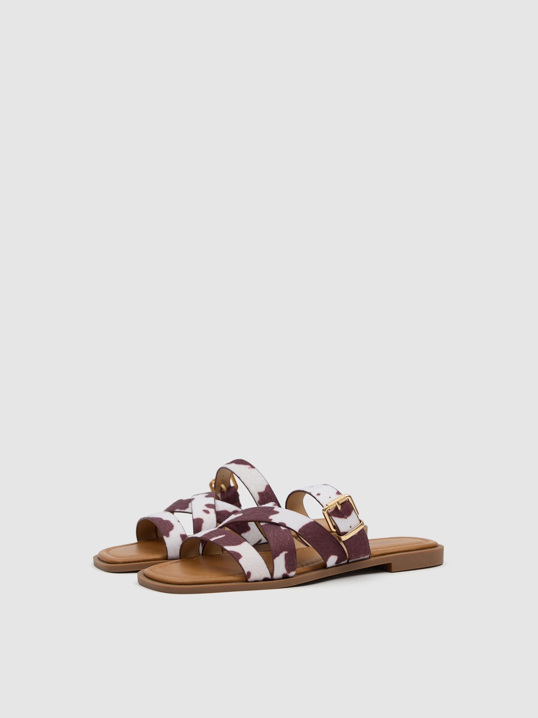 Flat animal-print sandal brown