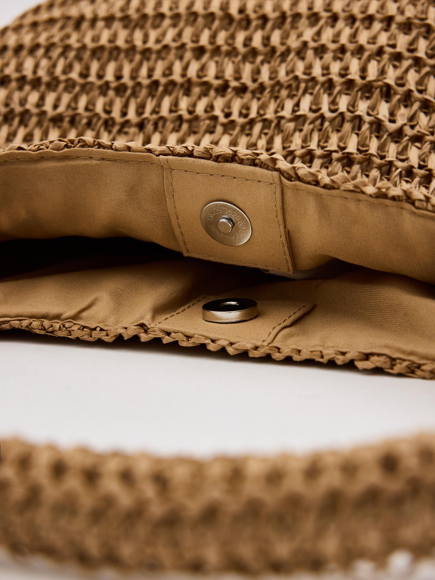 Braided raffia shoulder bag brown front view