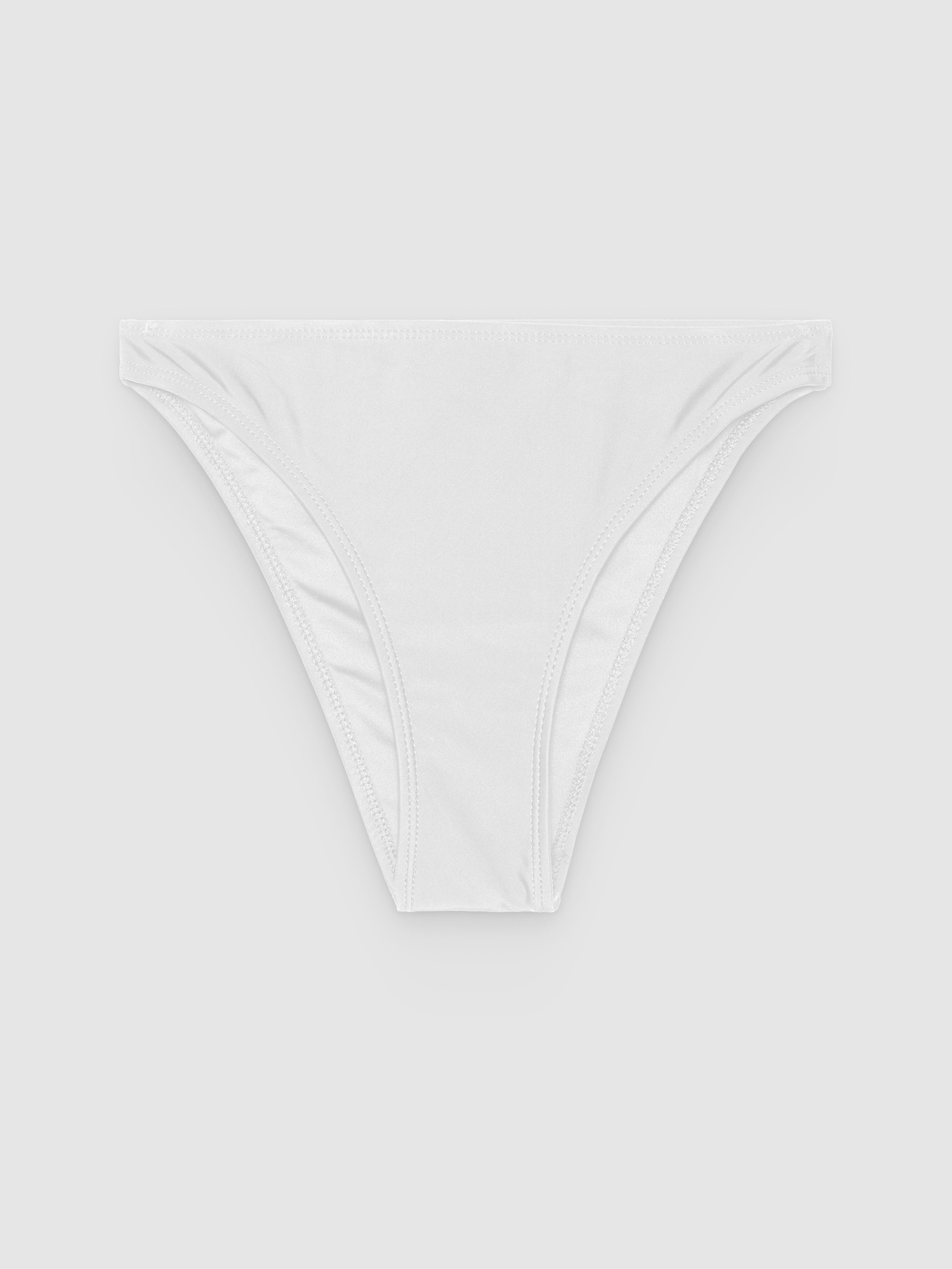  Calcinha de biquíni brasileira de cintura média branco vista frontal
