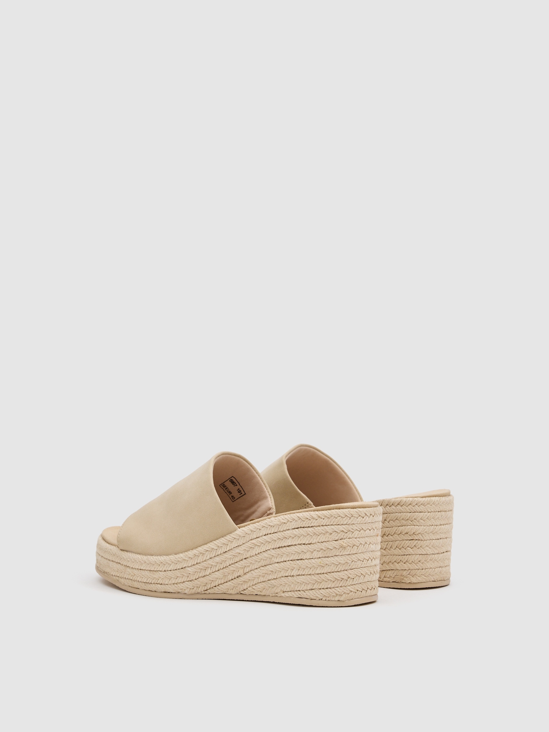 Wedge platform jute raw