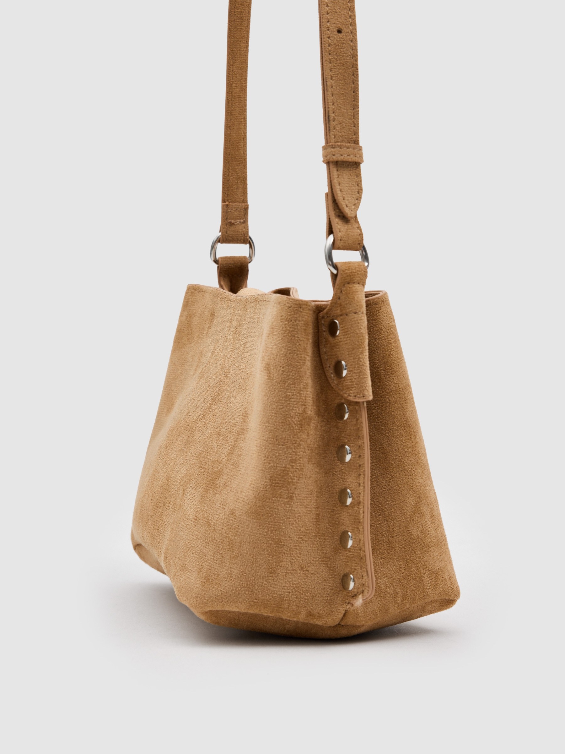 Bolsa transversal efeito couro marrom terra vista geral frontal