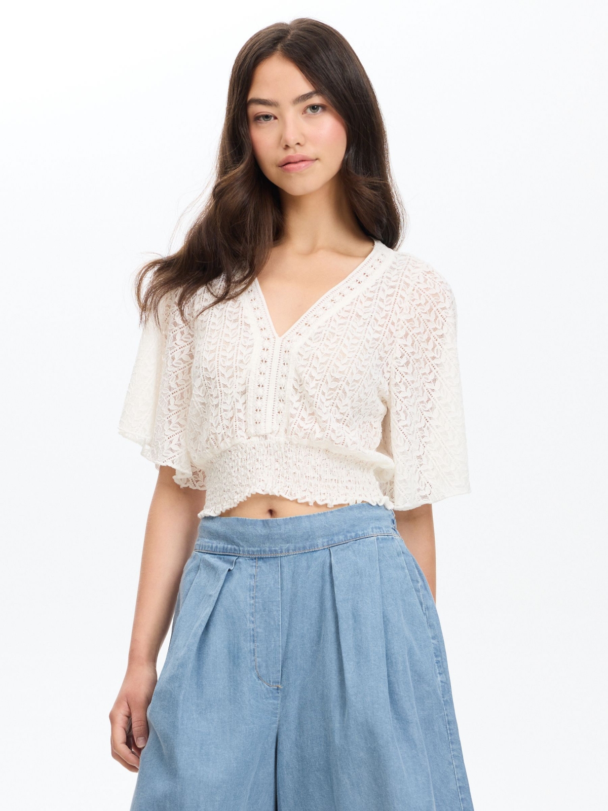 Flowy lace blouse white middle front view