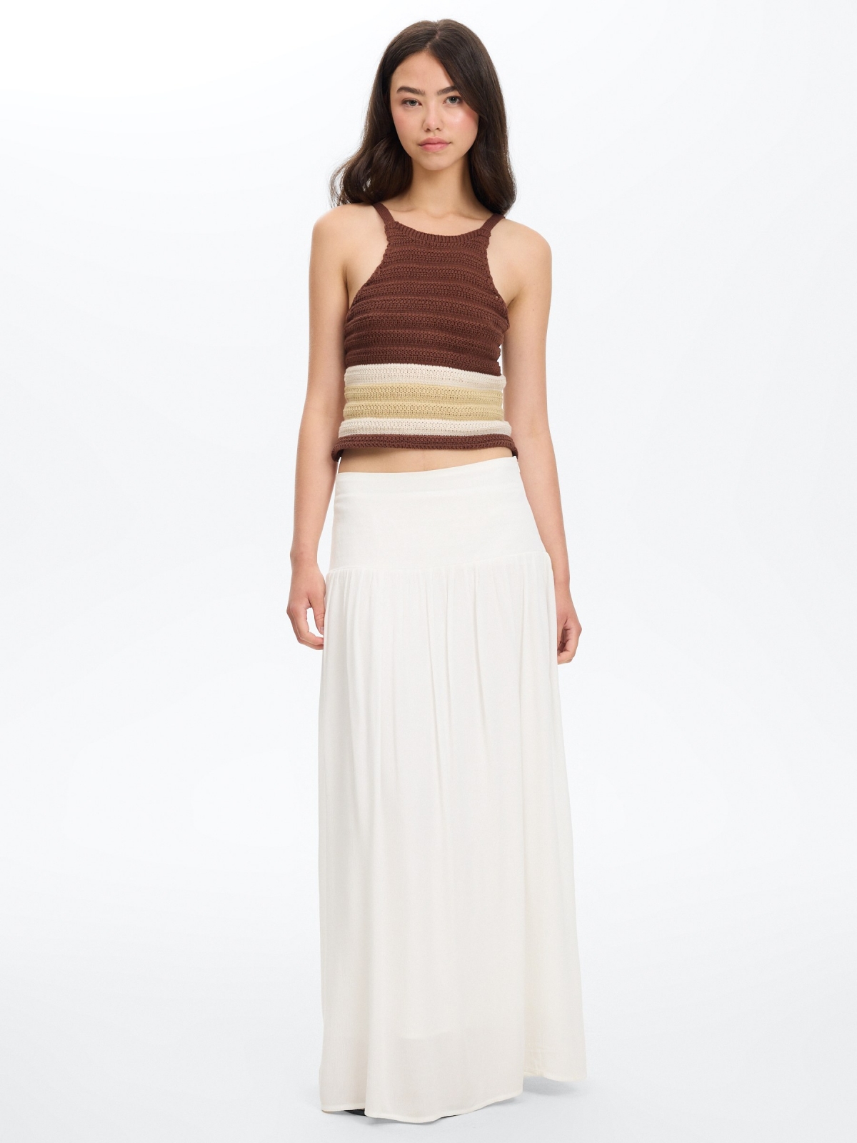 Flowy viscose maxi skirt white middle front view