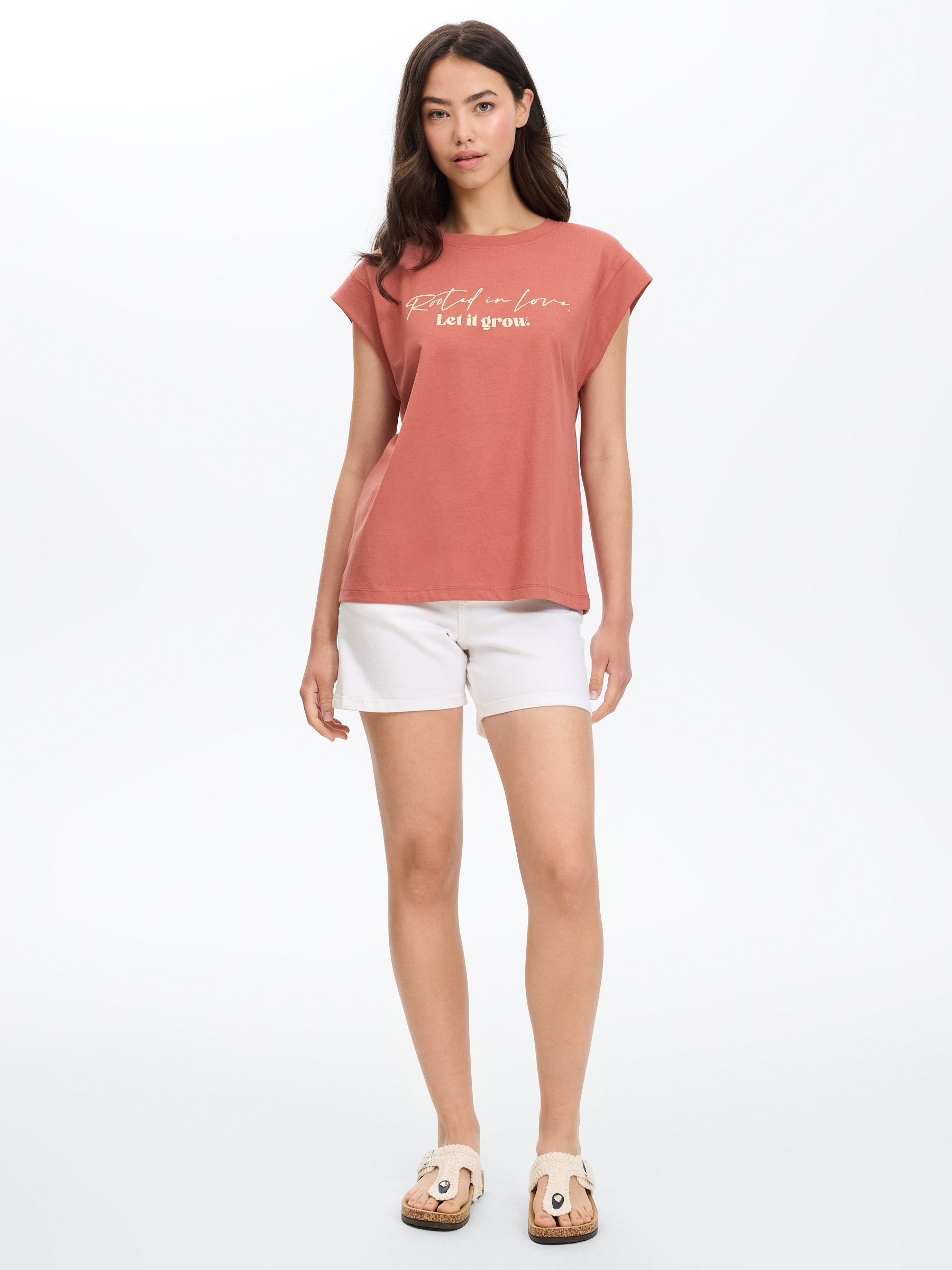 Camiseta oversized estampada de algodão marrom claro vista meia frontal