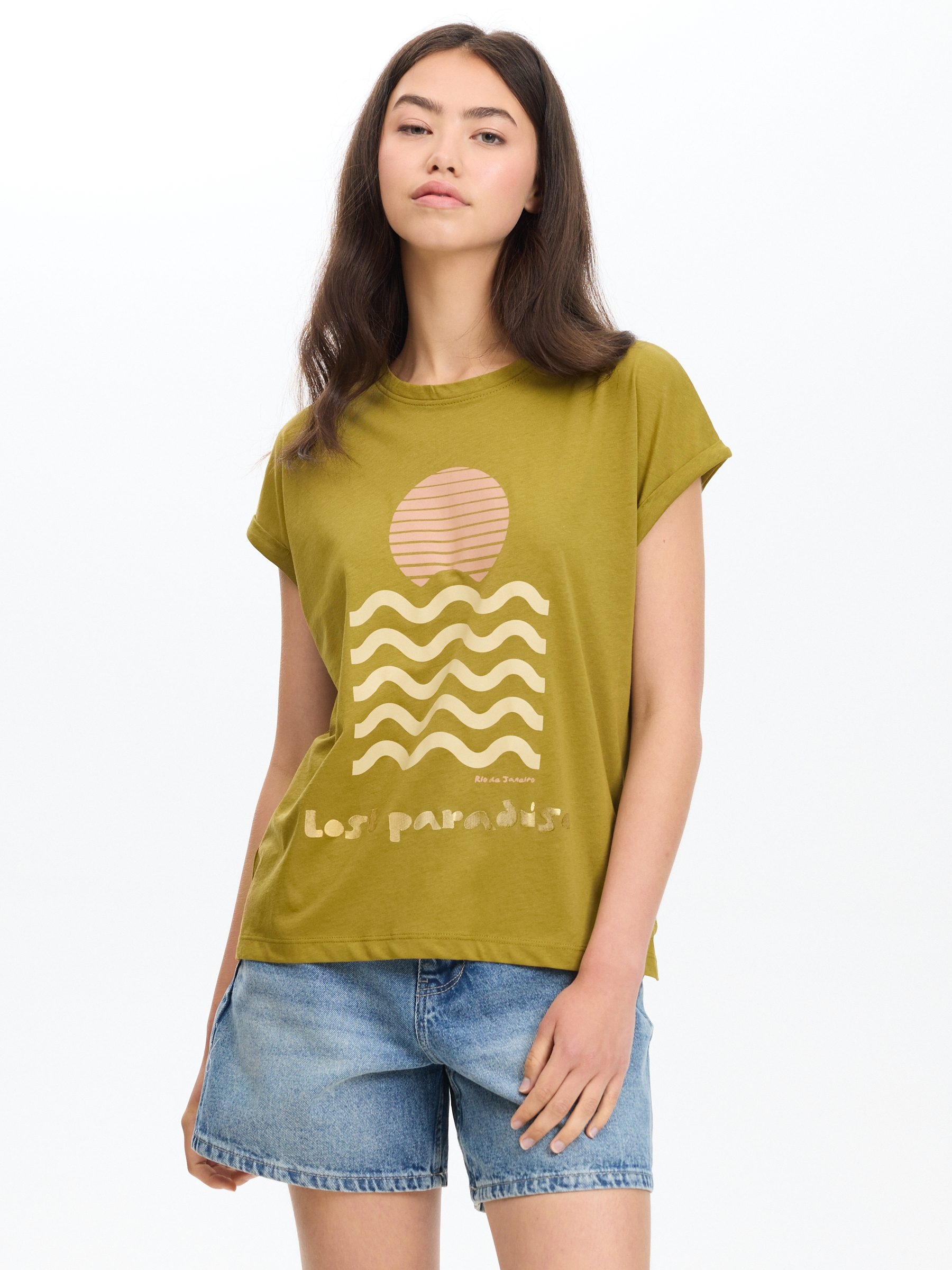 Long oversized T-shirt olive green middle front view