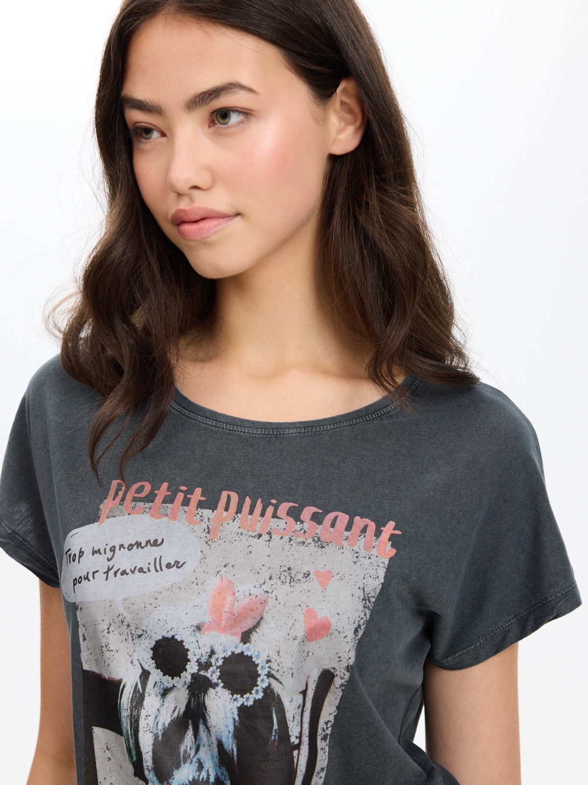 Petit puissant print T-shirt dark grey detail view