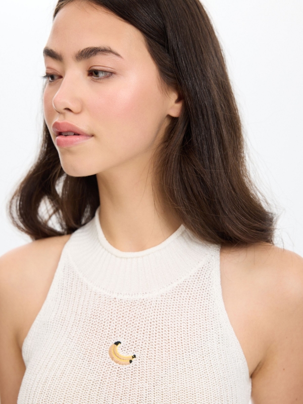 Top halter crochet bordado plátano blanco vista detalle