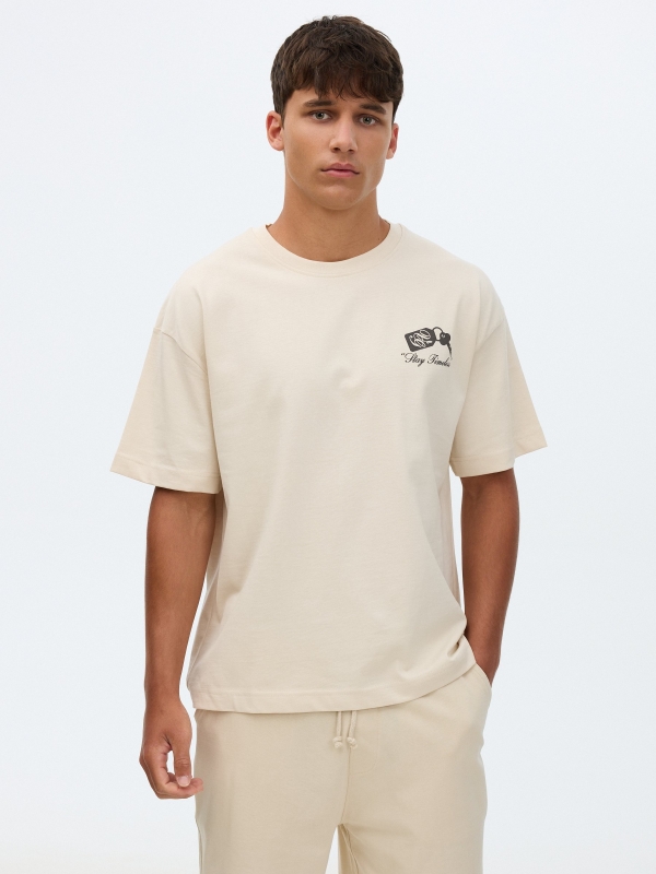 Camiseta stay timeless crua vista meia frontal