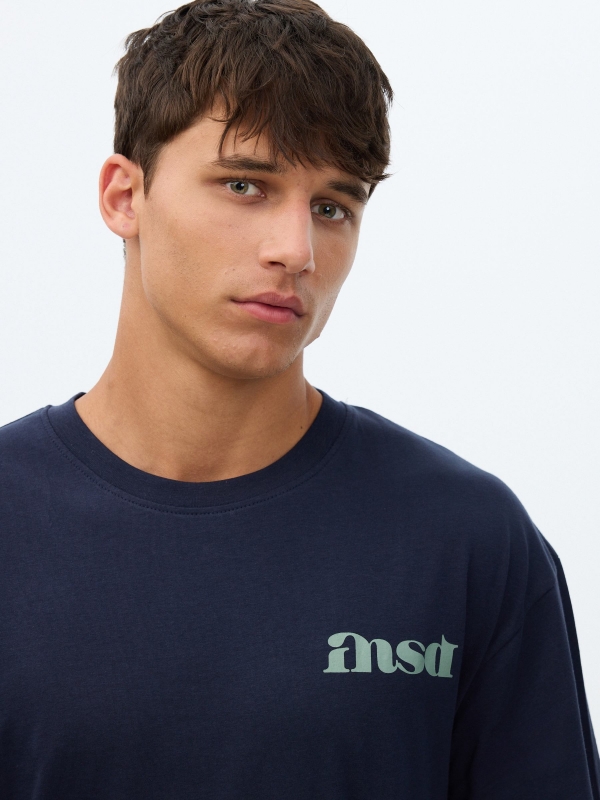 Text print t-shirt navy detail view