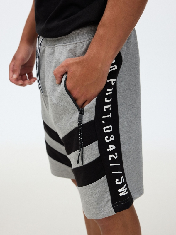 Bermuda jogger with bands melange grey detail view