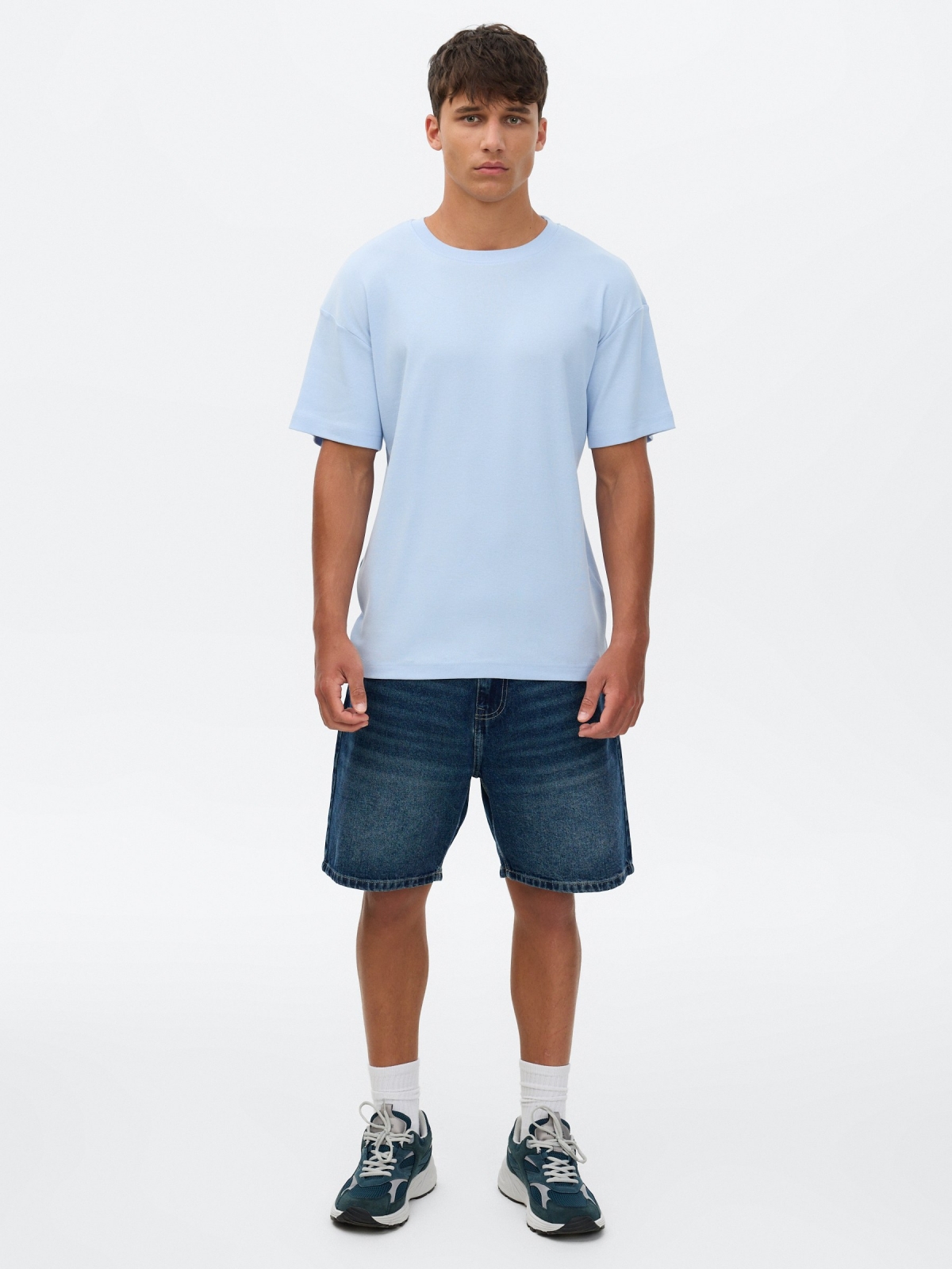 Basic crew-neck T-shirt sky blue front view