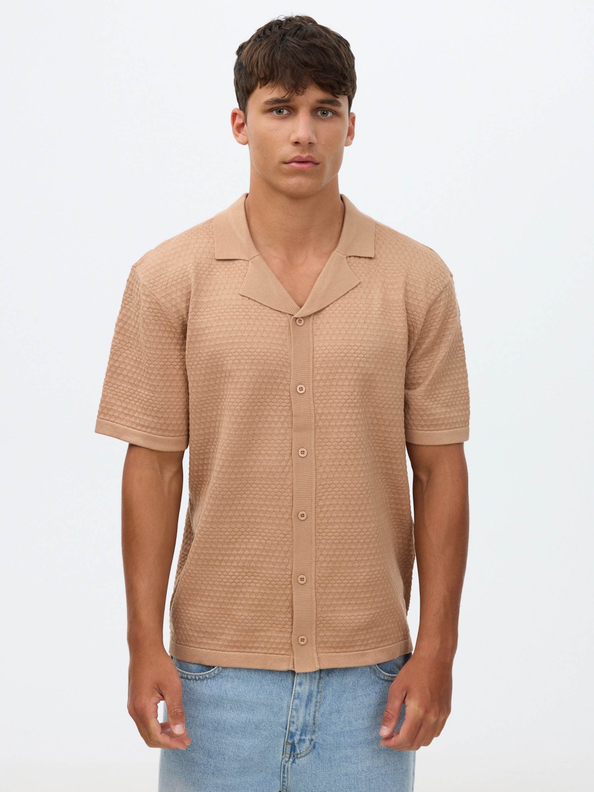 Resort-collar knit shirt beige middle front view