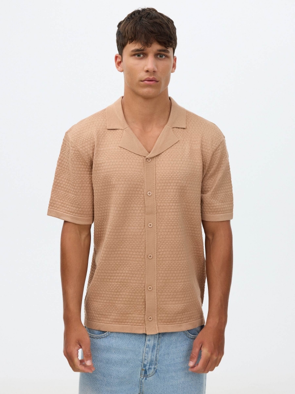 Resort-collar knit shirt beige middle front view