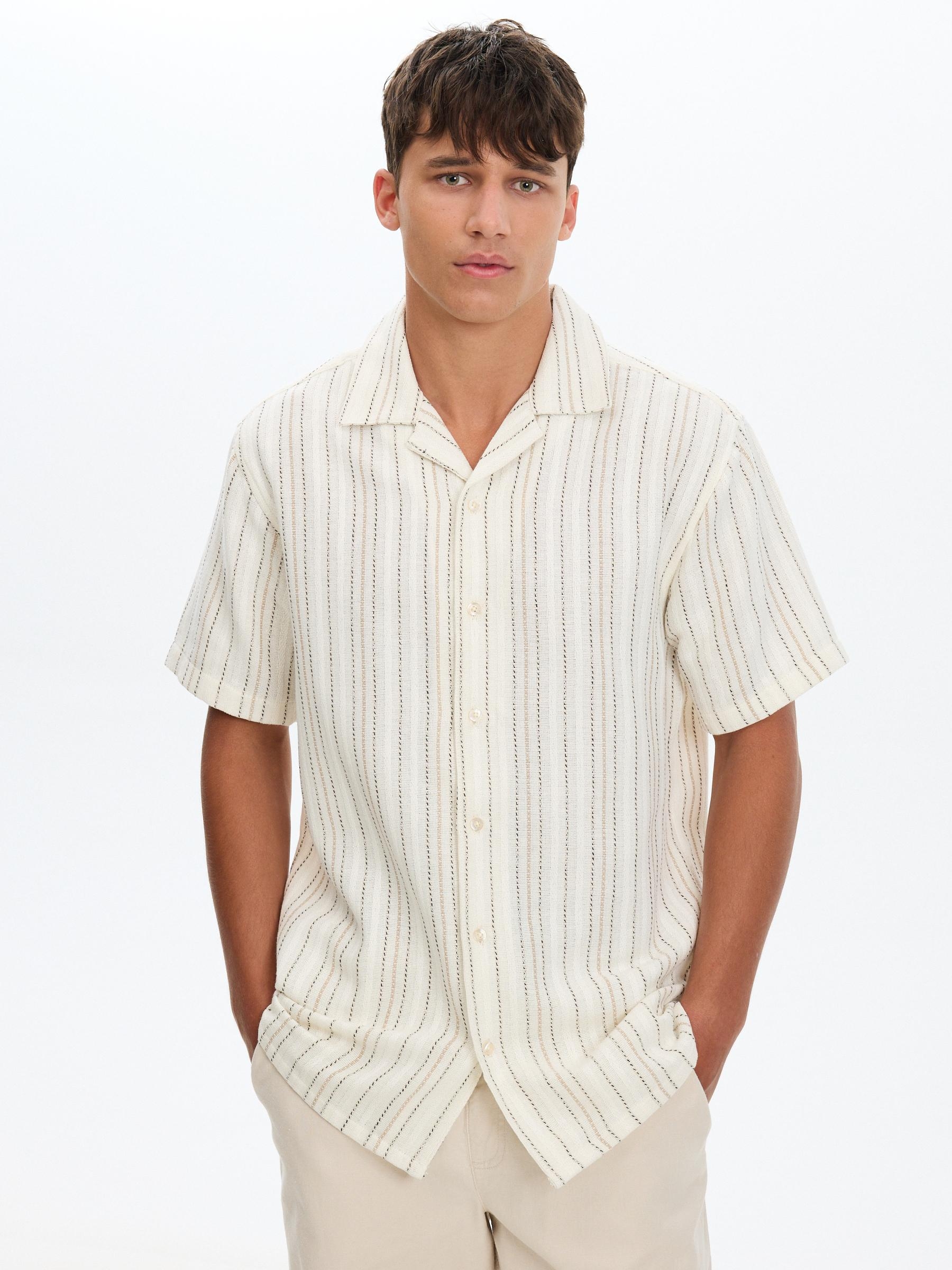 Striped cotton resort shirt off white middle front view