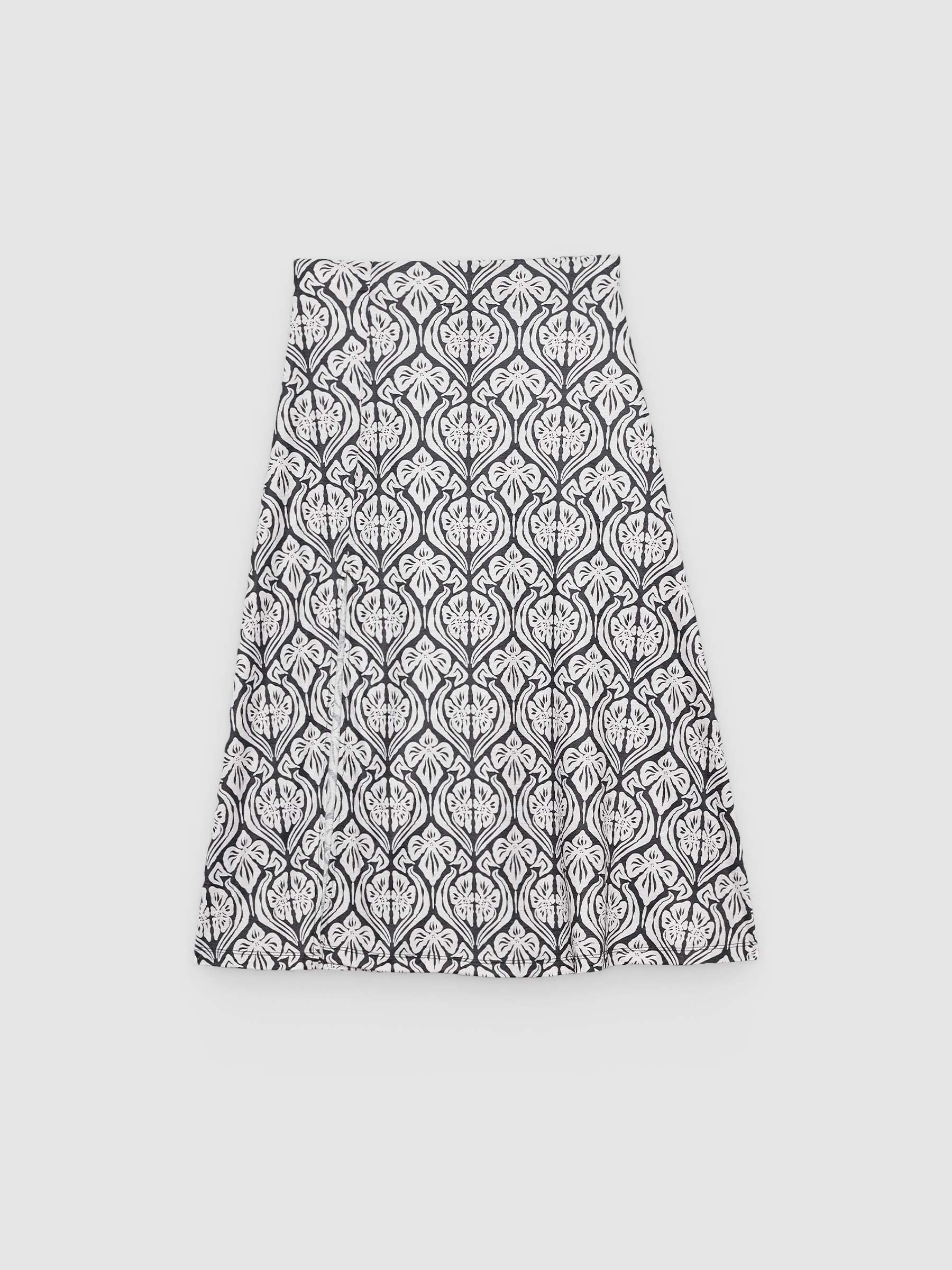 Printed midi skirt with slit black middle front view