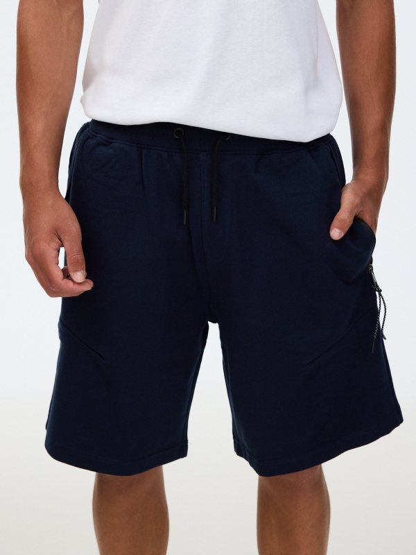 Fleece jogger bermuda navy middle back view