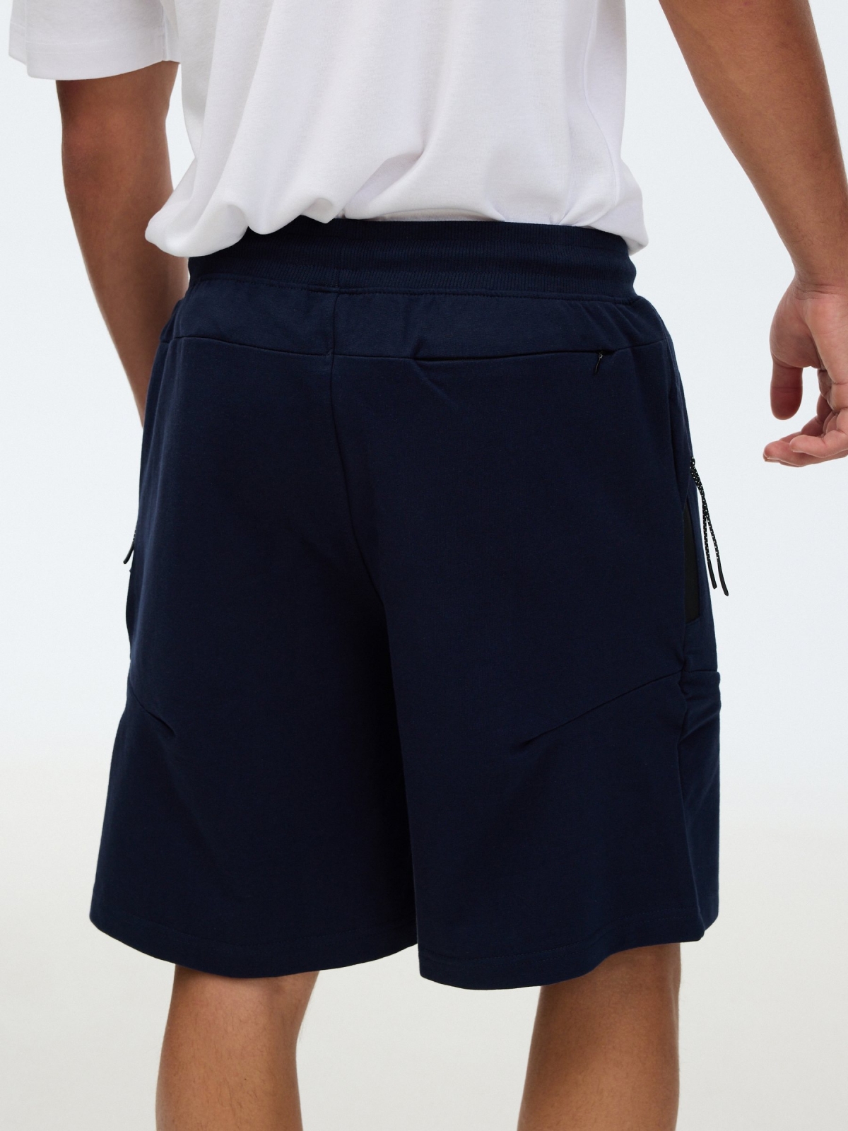 Fleece jogger bermuda navy front view
