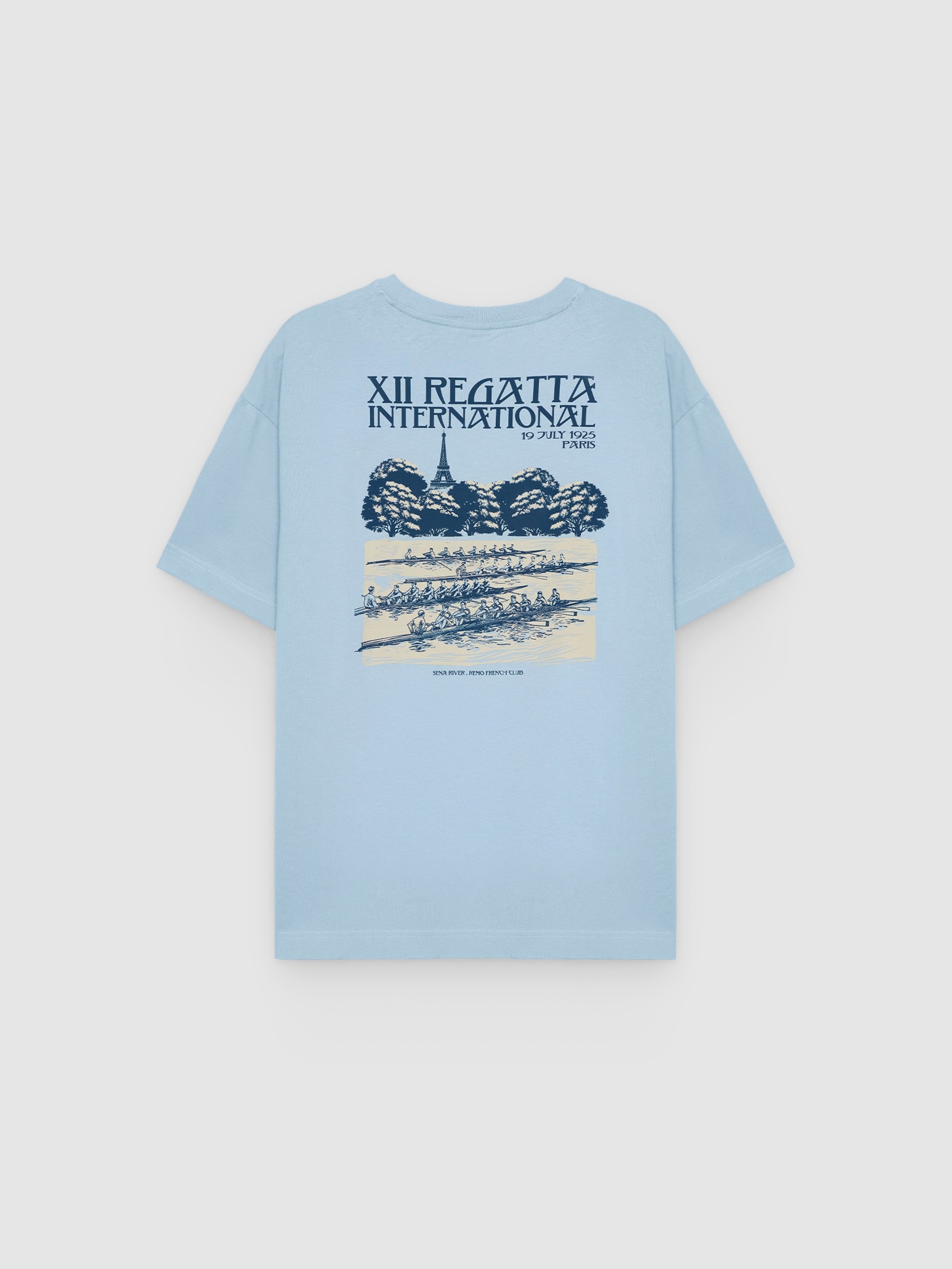 Camiseta con detalle minimal azul claro vista media frontal