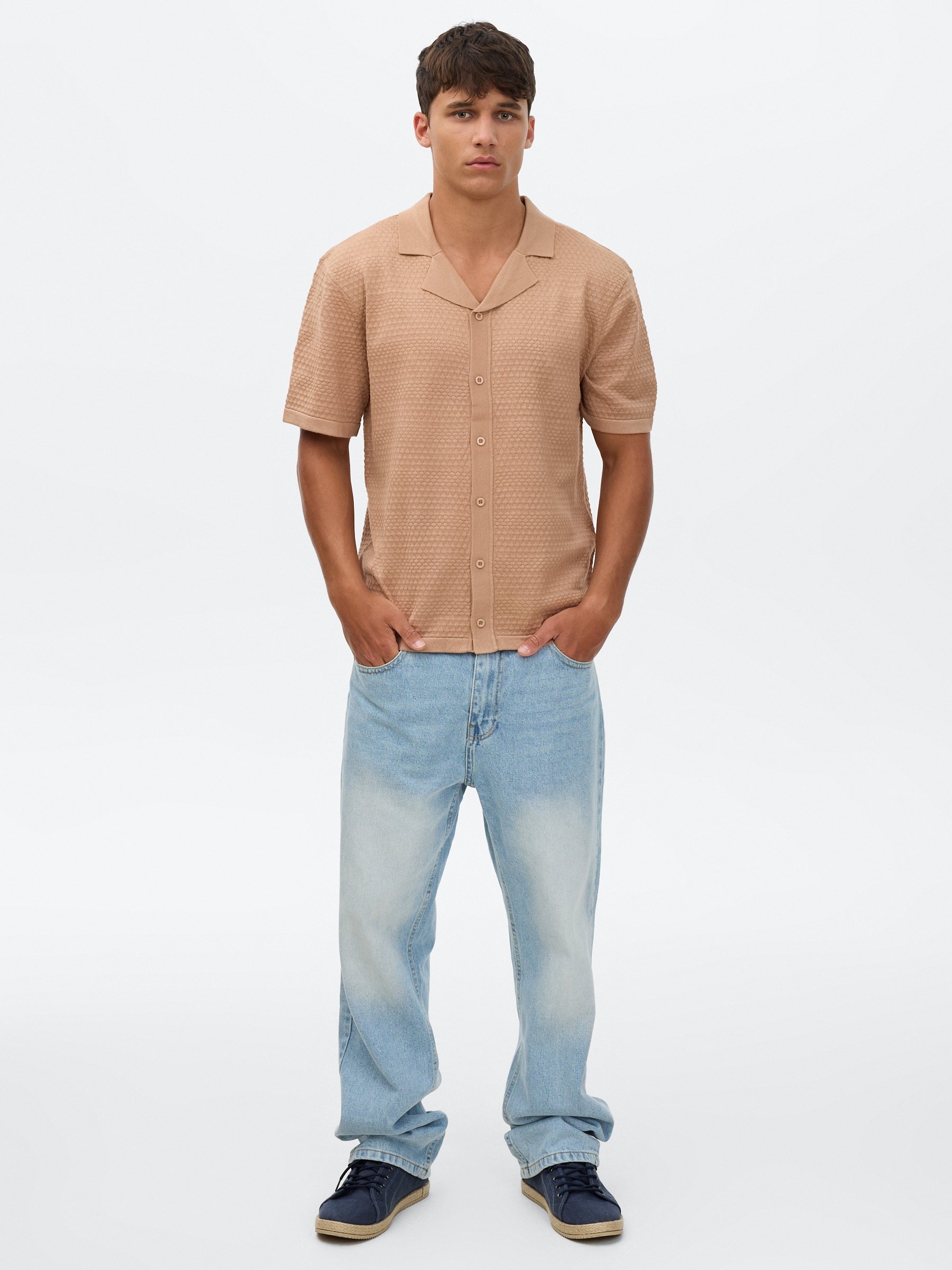 Resort-collar knit shirt beige middle front view