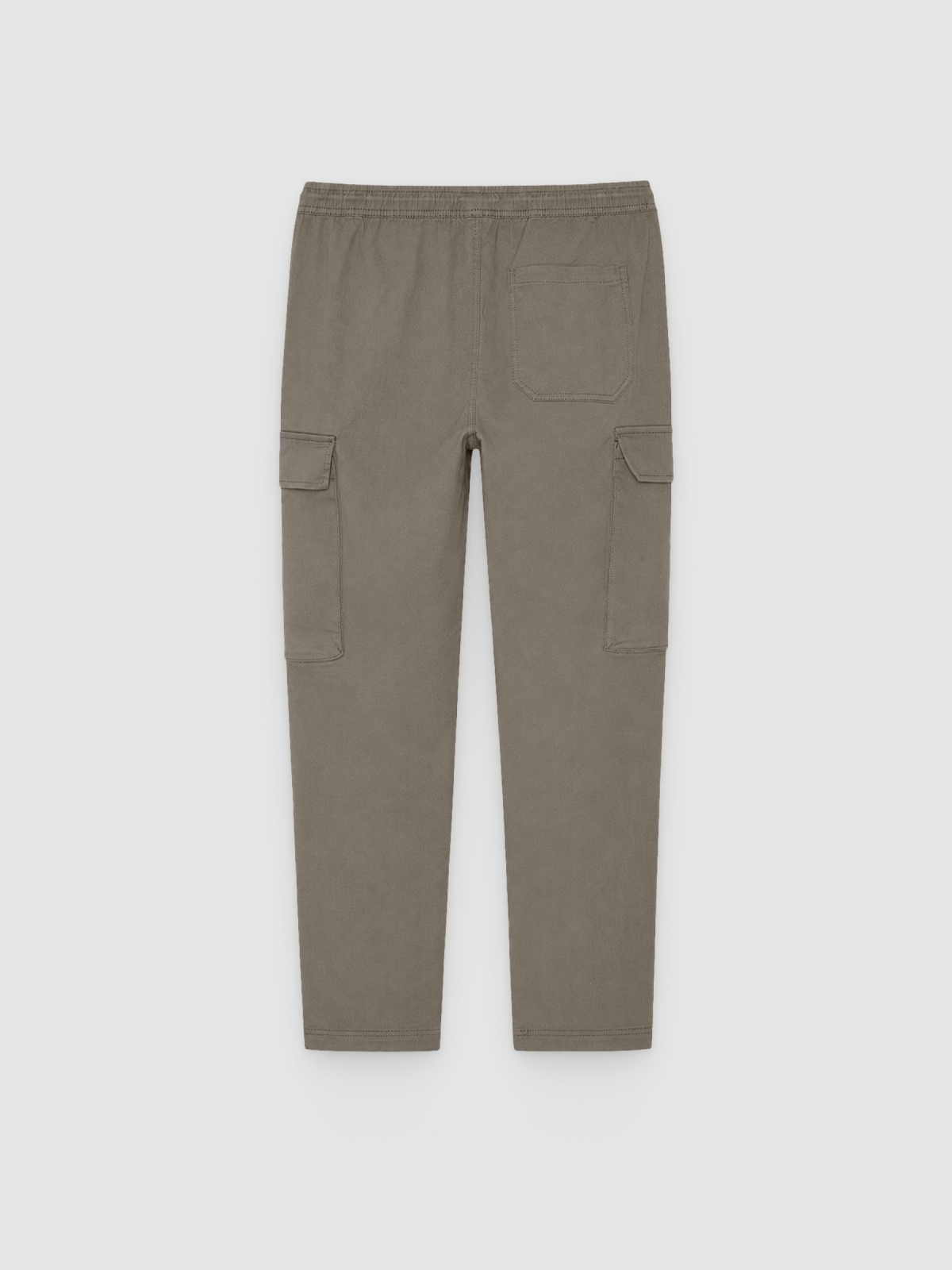 Jogger bolsos casual verde vista traseira