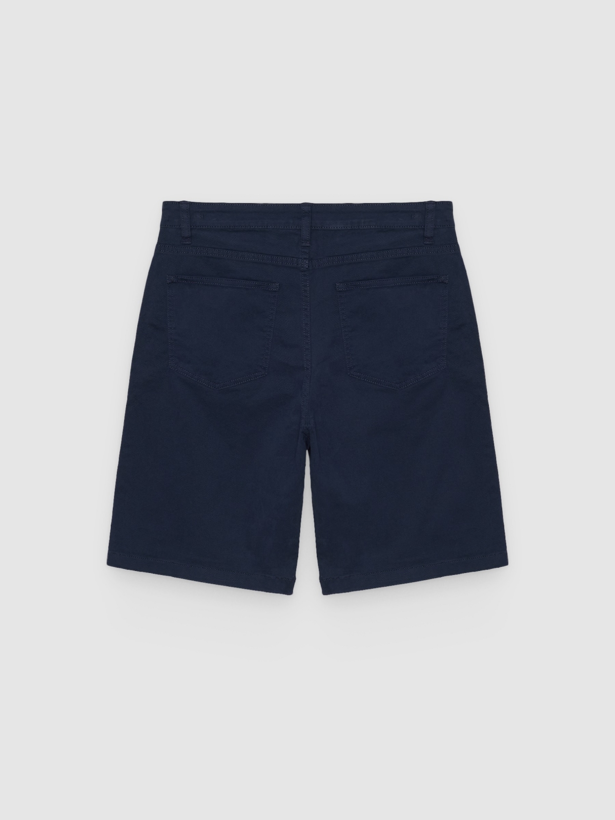 Bermuda baggy de sarja azul marinho vista traseira