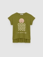 %Pto% Camiseta oversized longa verde oliva vista frontal