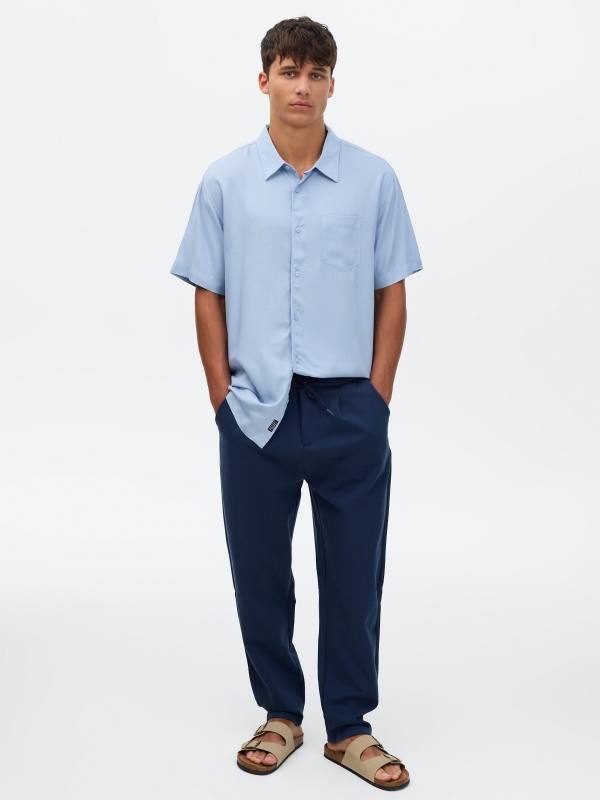 Camisa lino manga corta azul celeste vista general frontal